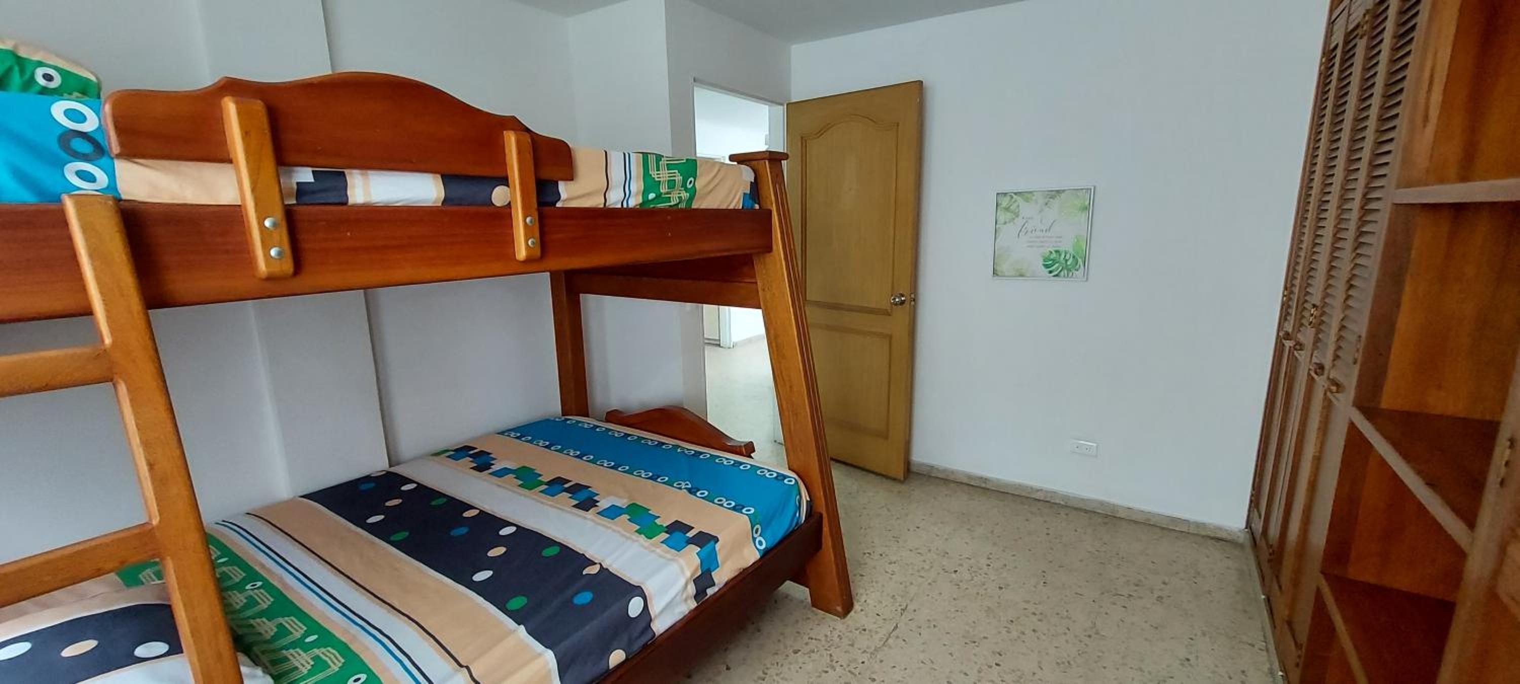 Amplio Apartamento en Los Colores