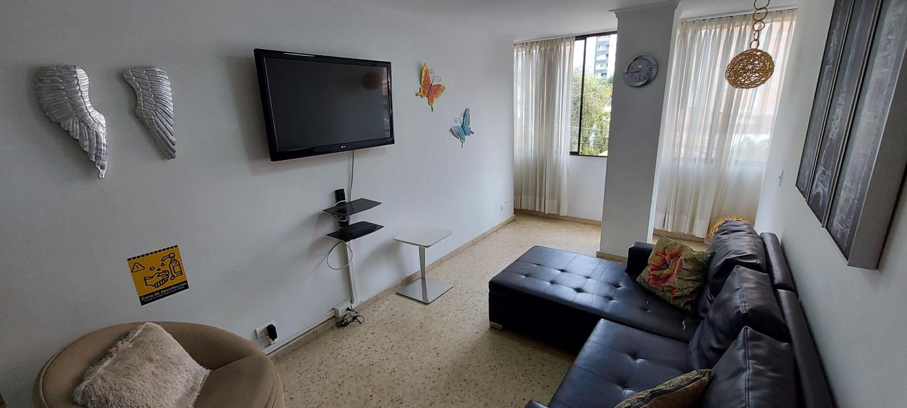 Amplio Apartamento en Los Colores