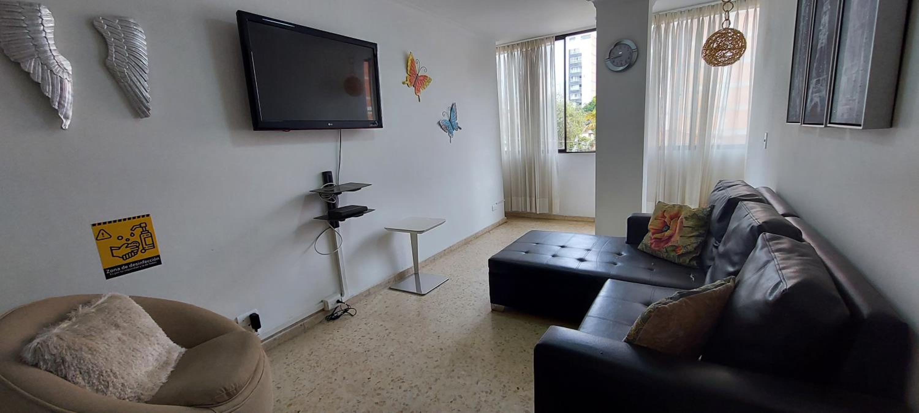 Amplio Apartamento en Los Colores