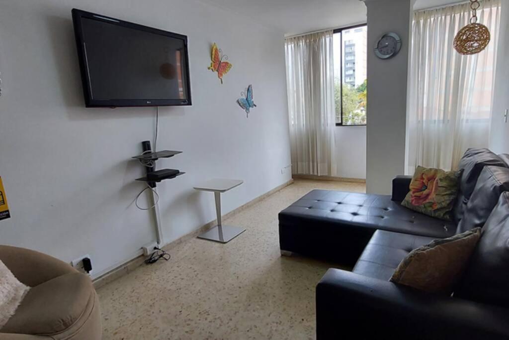 Amplio Apartamento en Los Colores