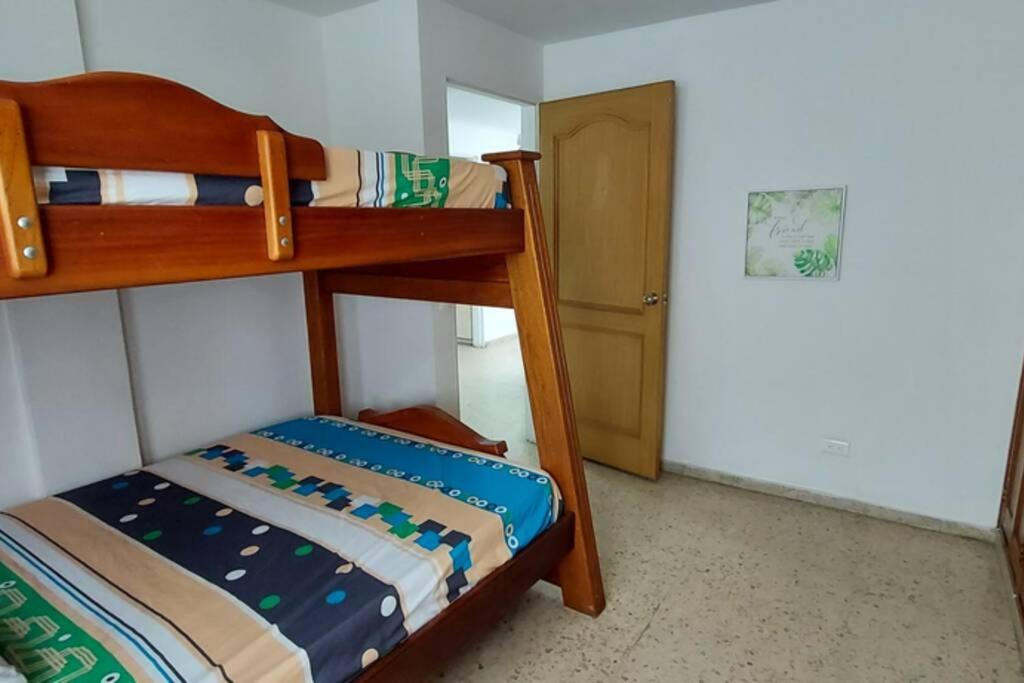 Amplio Apartamento en Los Colores