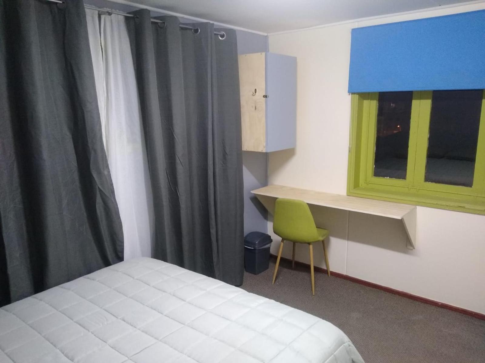 Islanet Hostel & Bar
