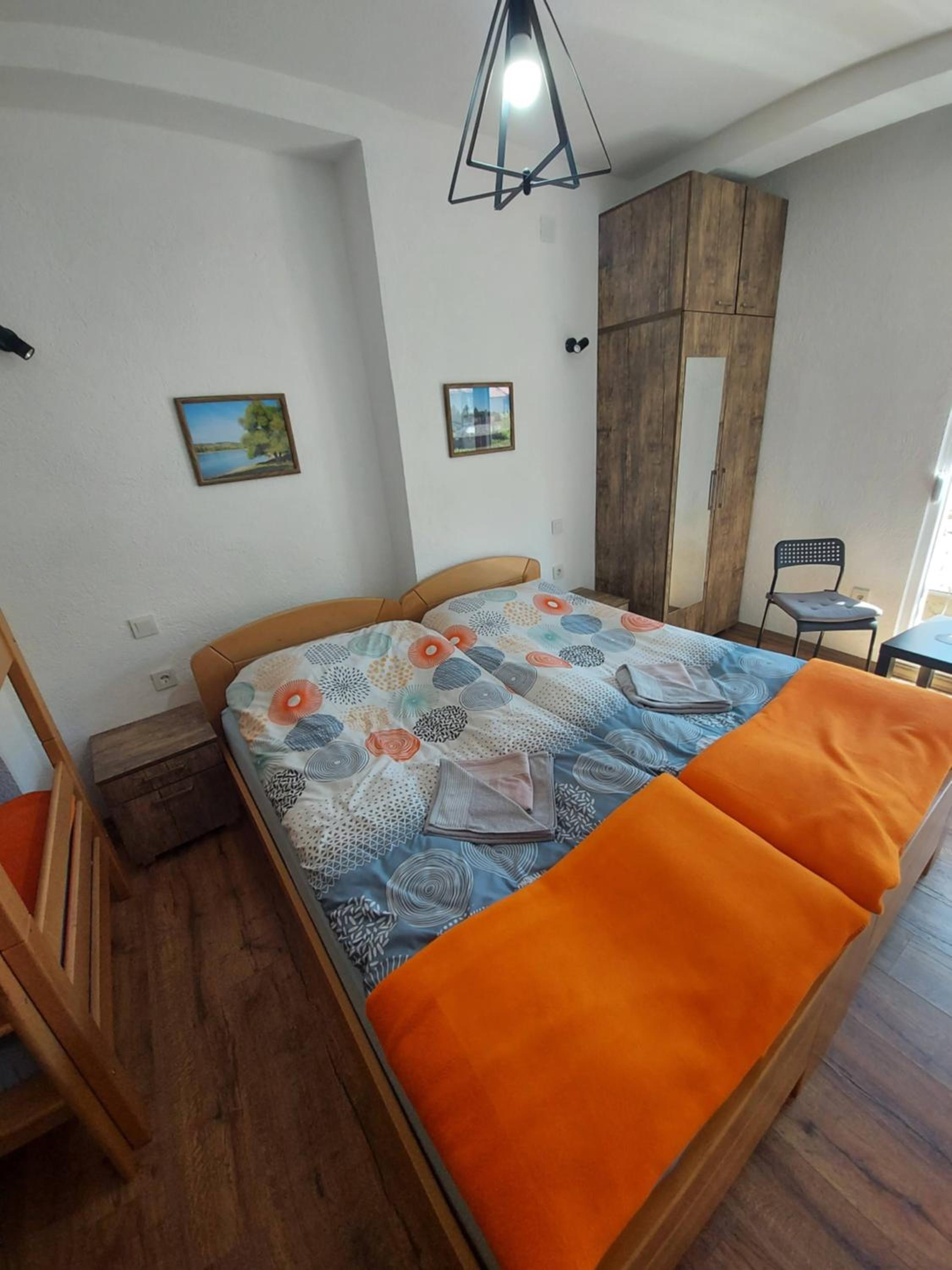 Photo 44