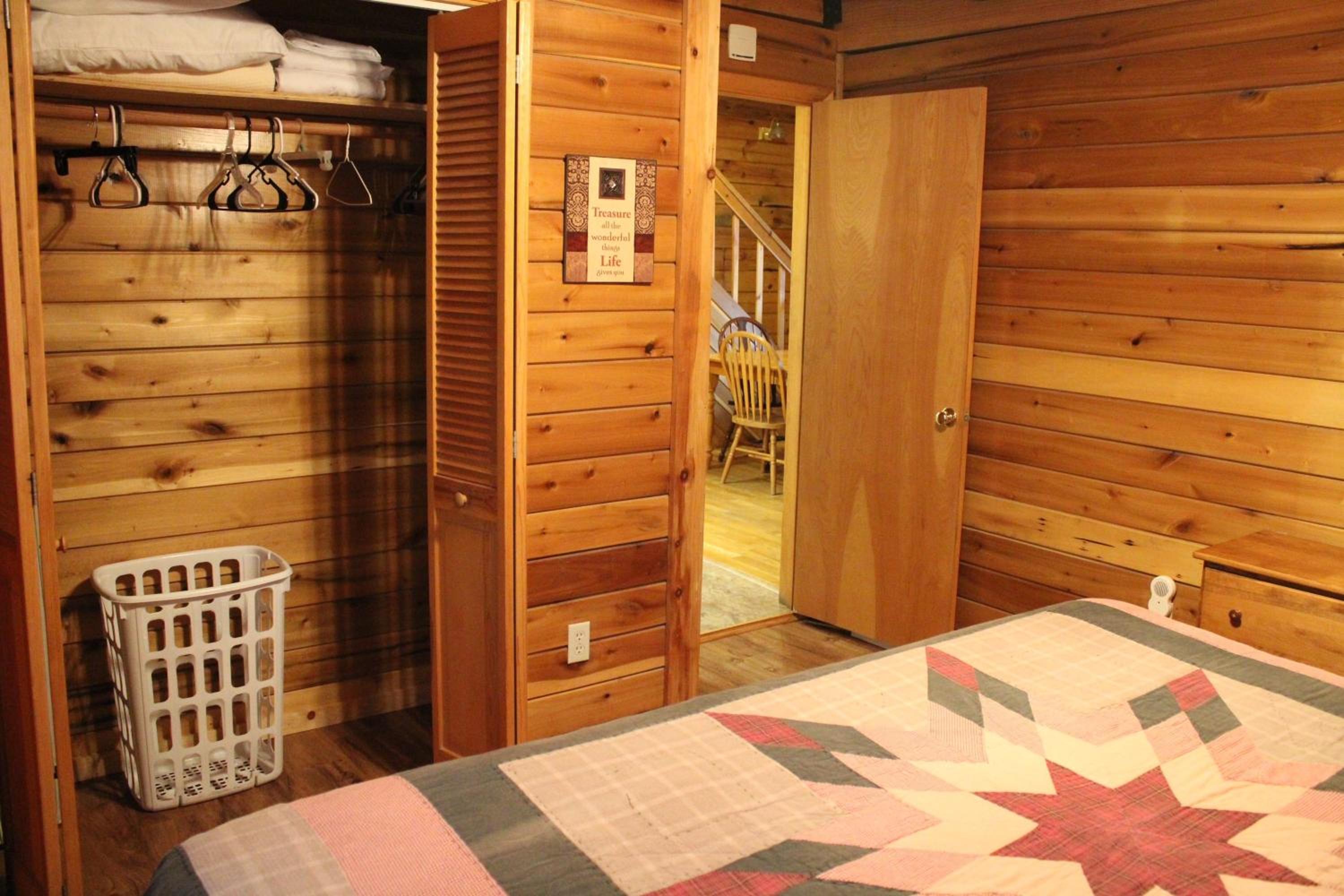 Country Road Cabins