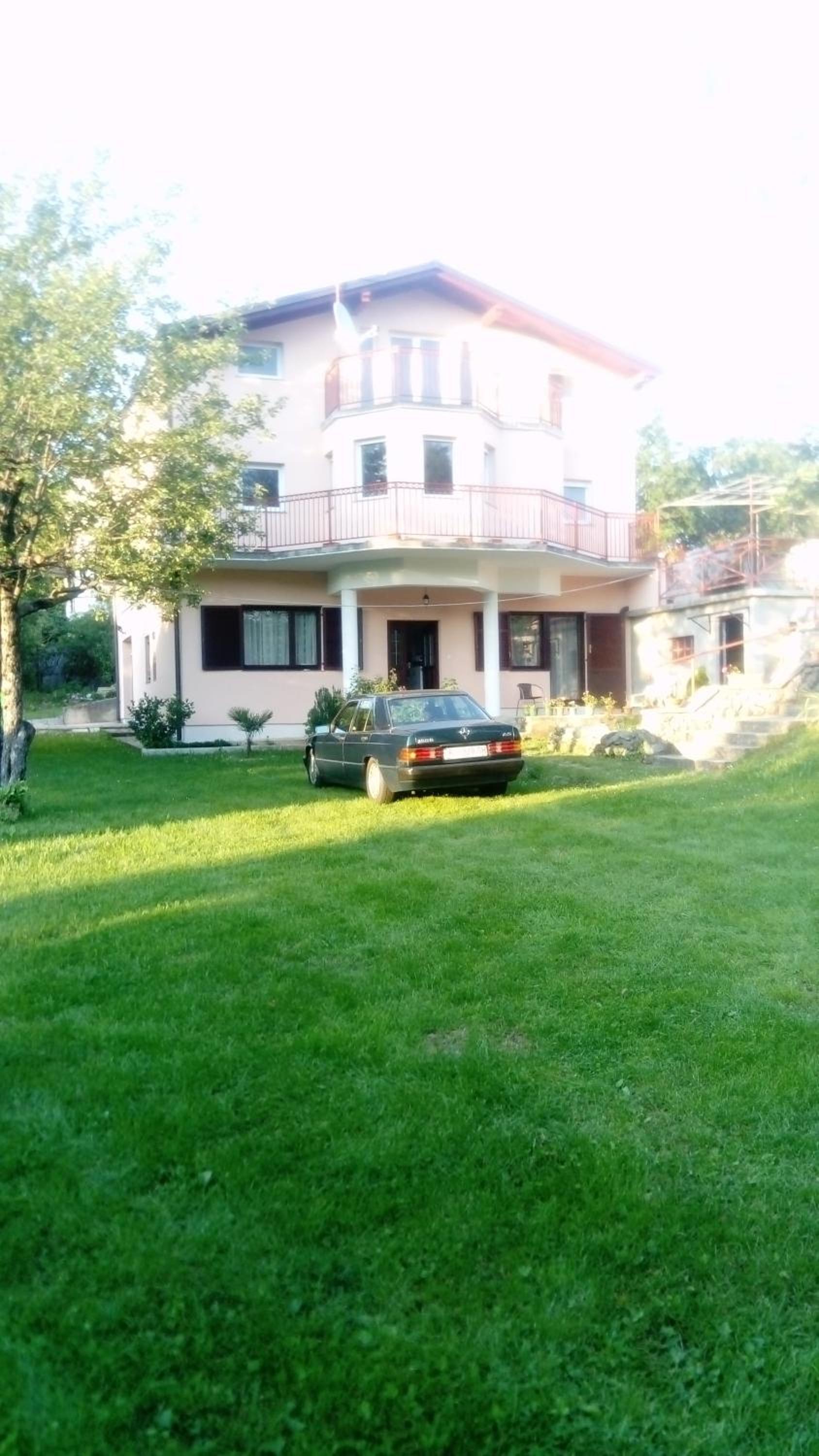 Photo 43