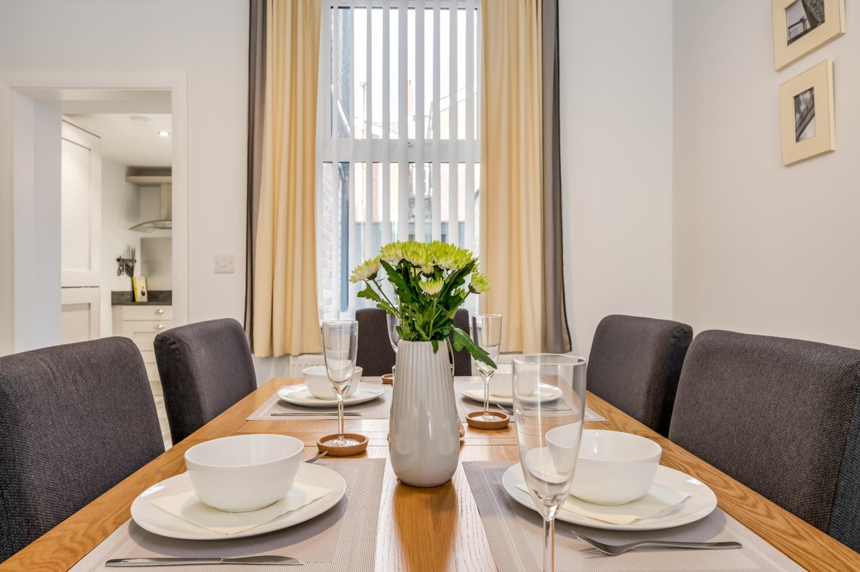 Melrose Townhouse
