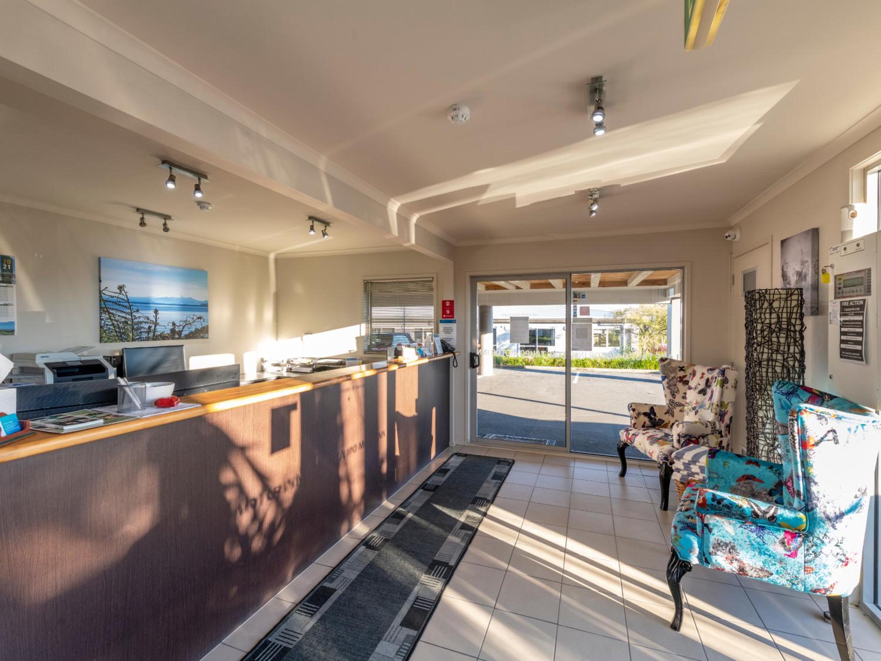 Lake Taupo Motor Inn view 5