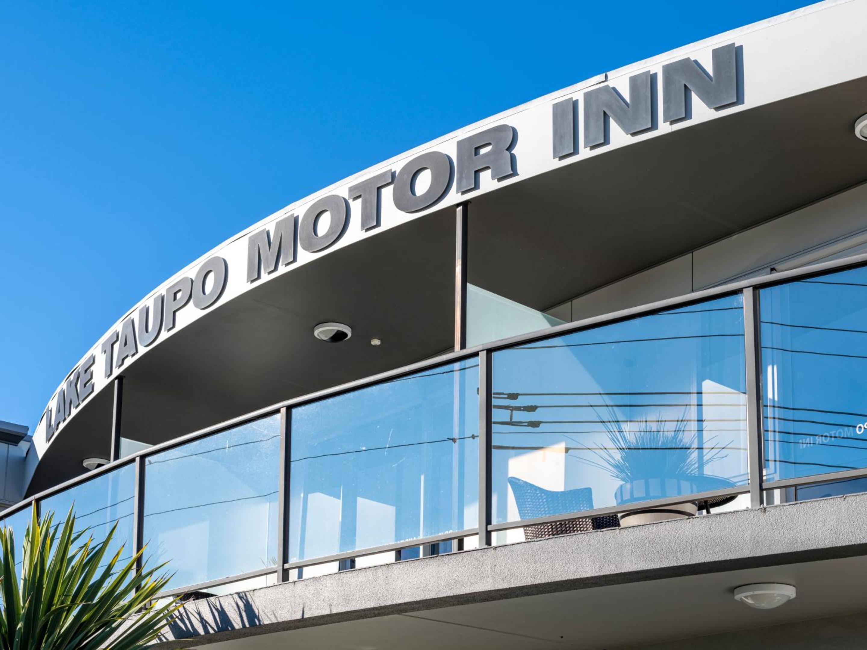 Lake Taupo Motor Inn view 2