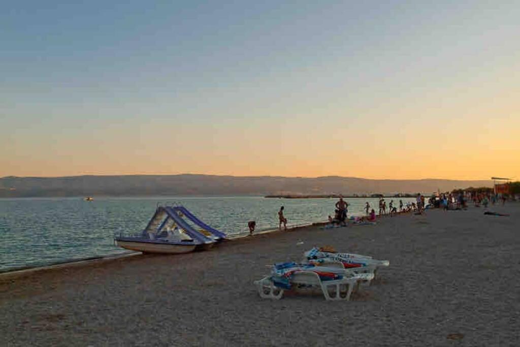 Sara apartment Punta Omis near sandy beach view 3