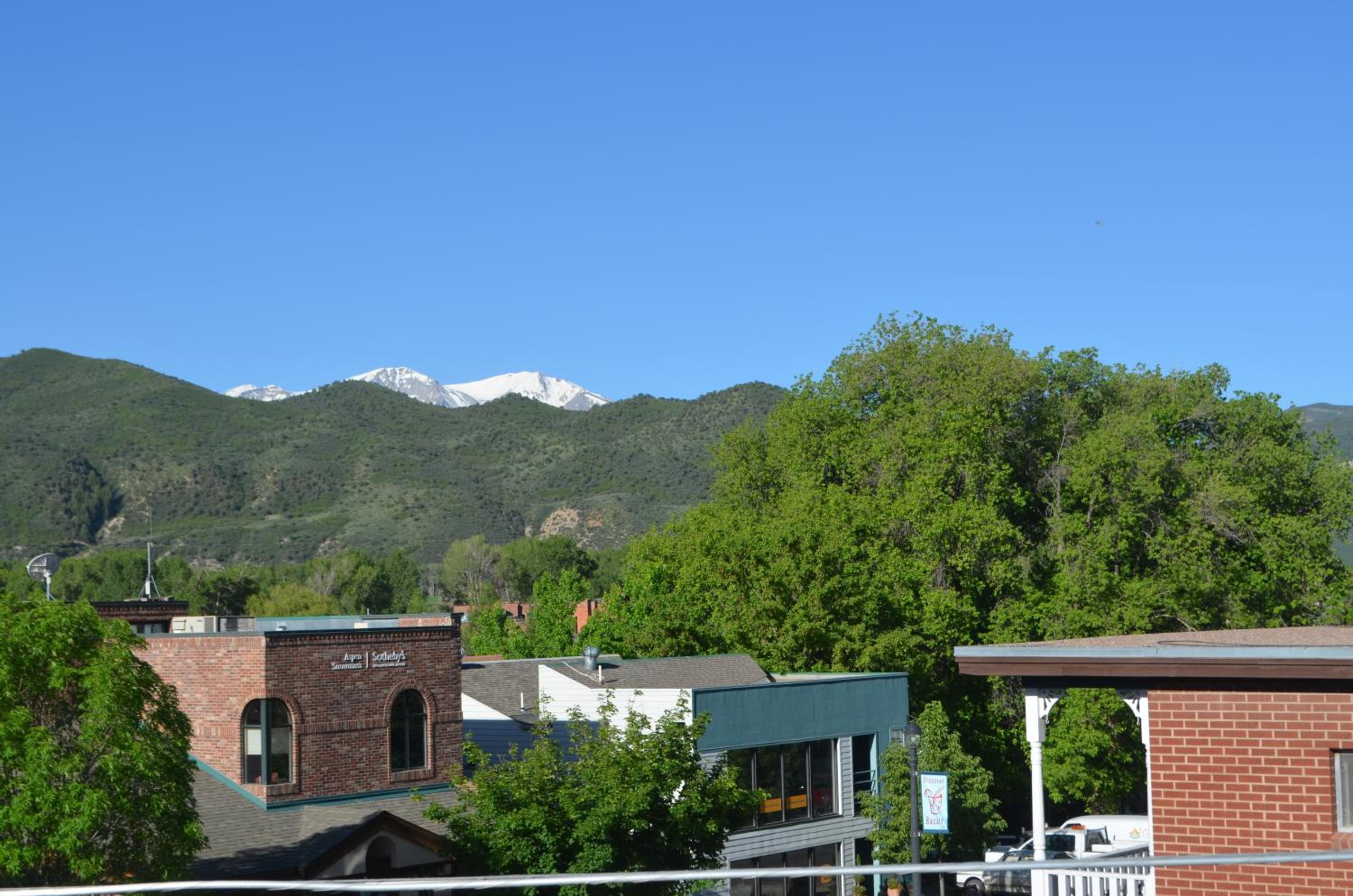 Basalt Mountain Inn