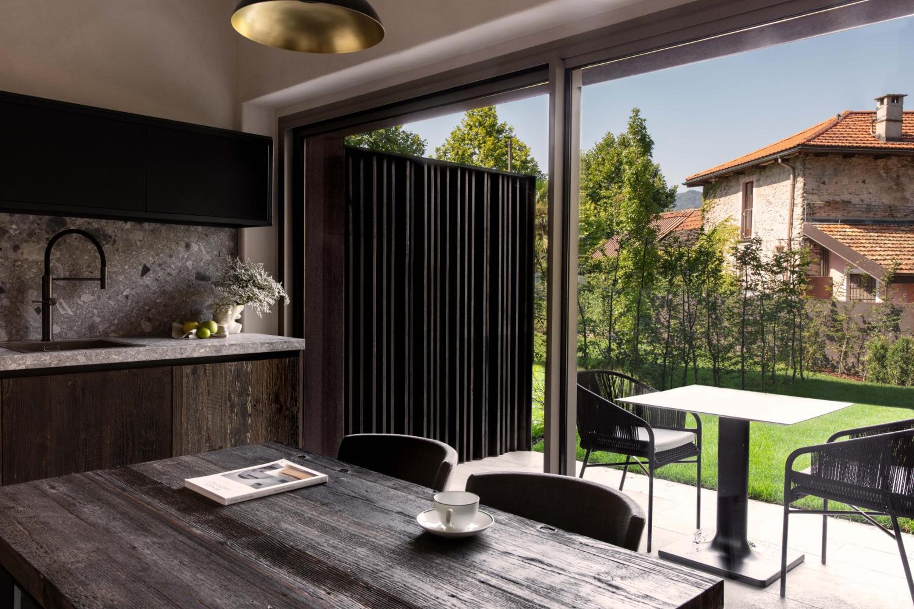 Hotel Laqua by the lake