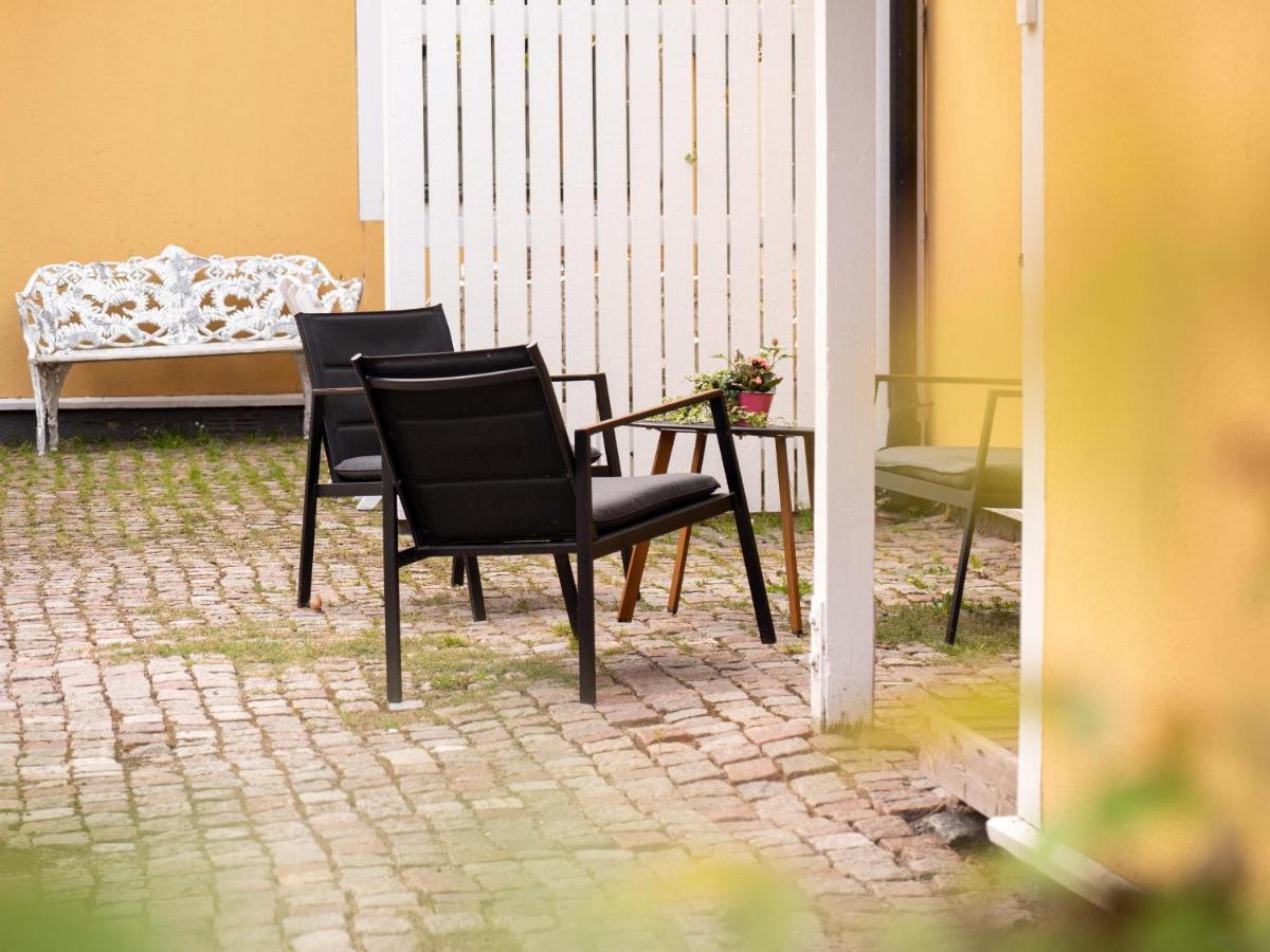 outdoor BBQ area