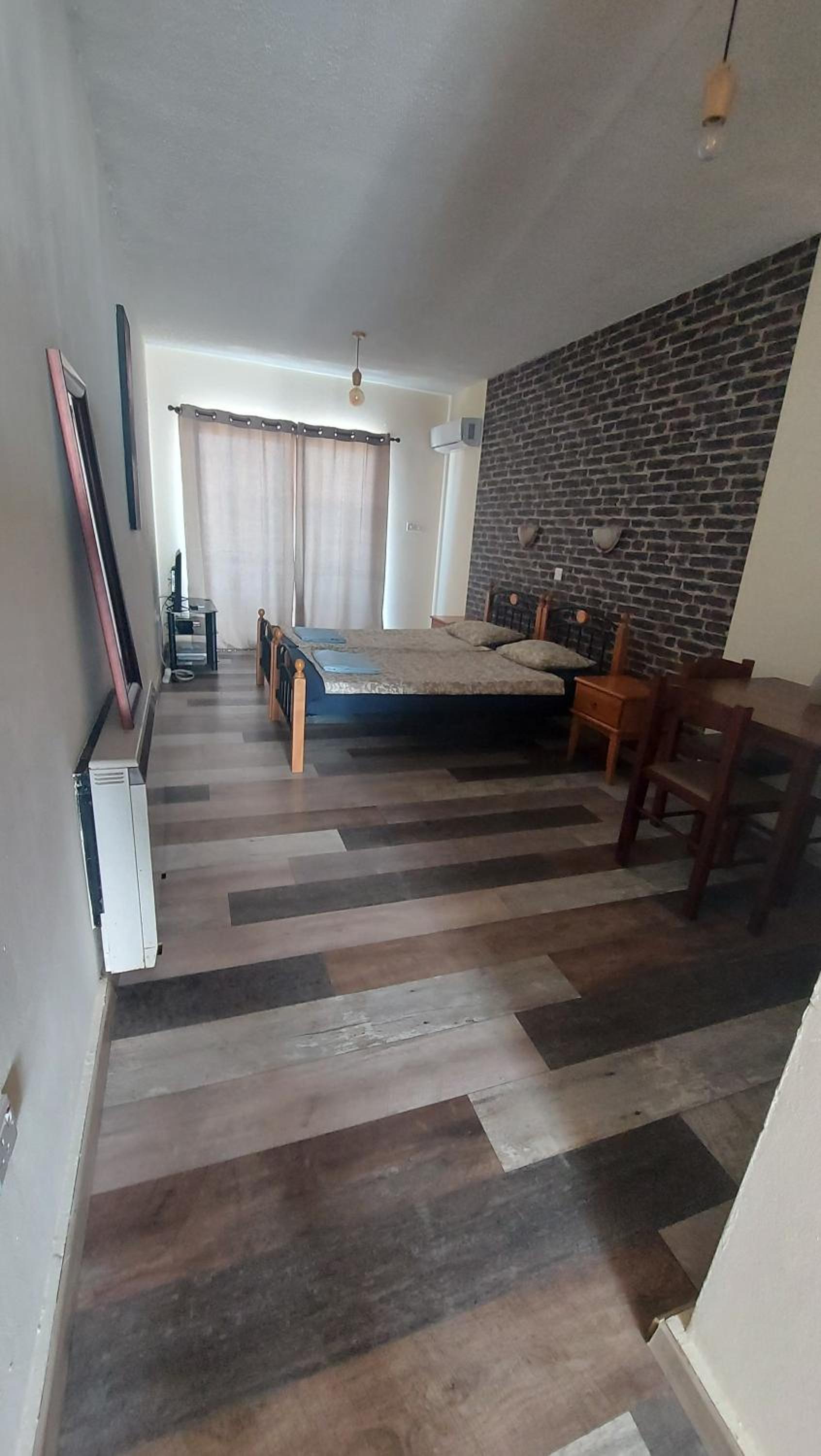 Pomelo Apartments