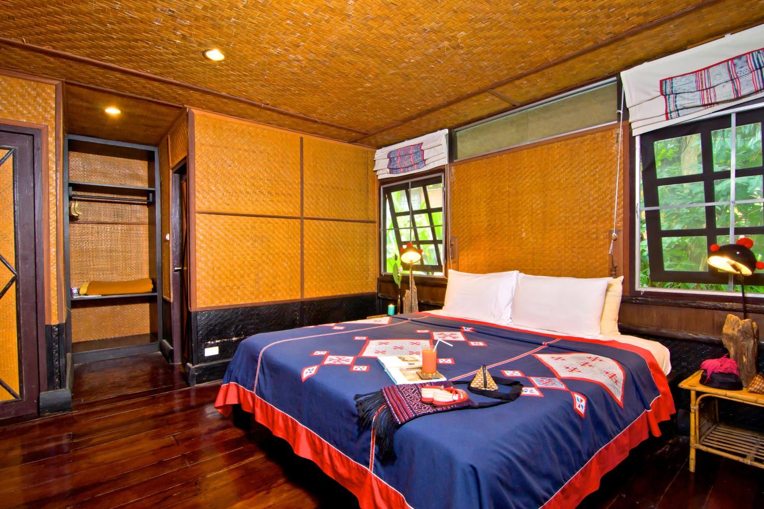Hmong Hilltribe Lodge