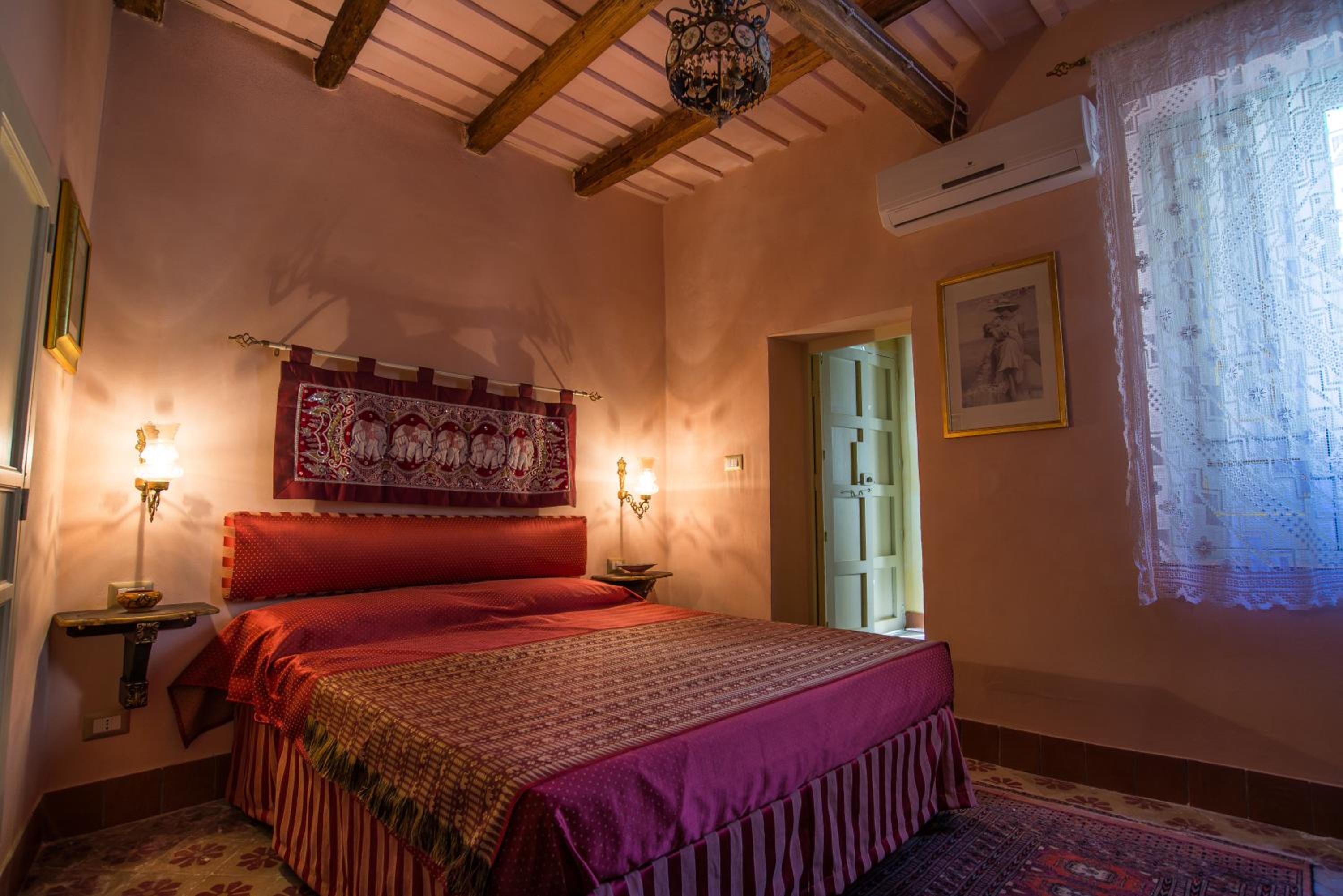 Roccamelia Historic Houses