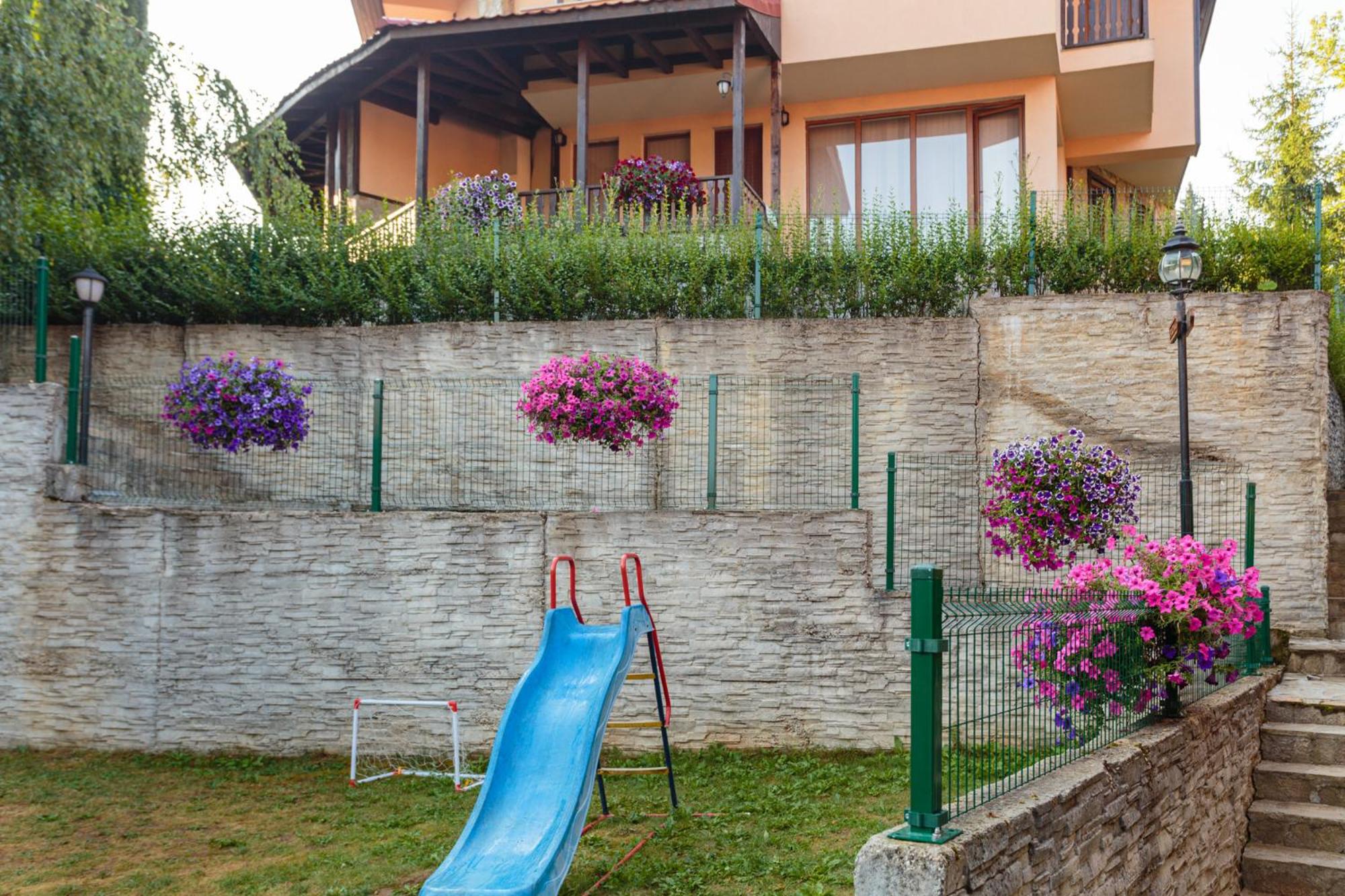 Rodopi Houses