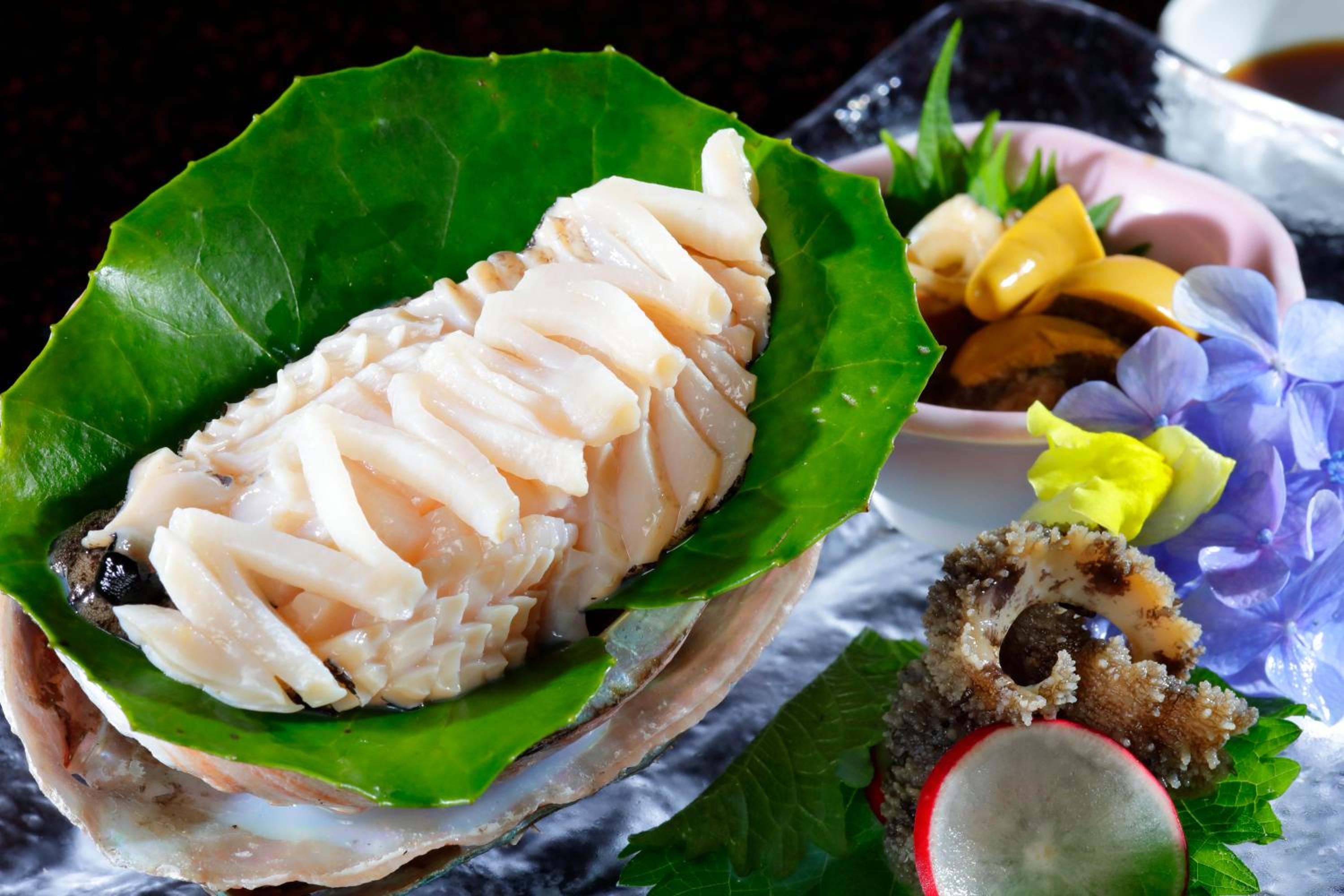 Sakahijiri gyokushoen