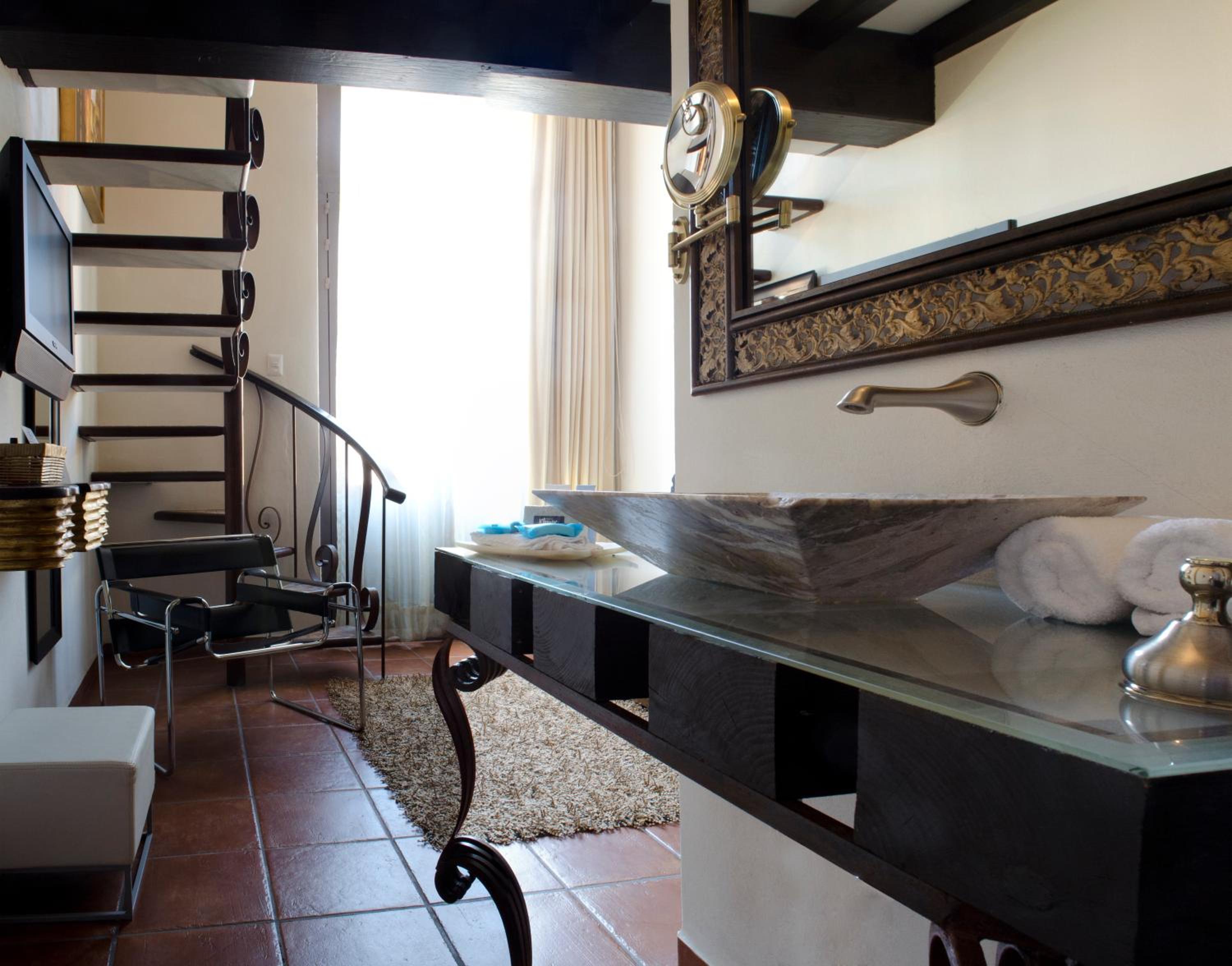 Hotel Herencia By Hosting House - Property Image 27