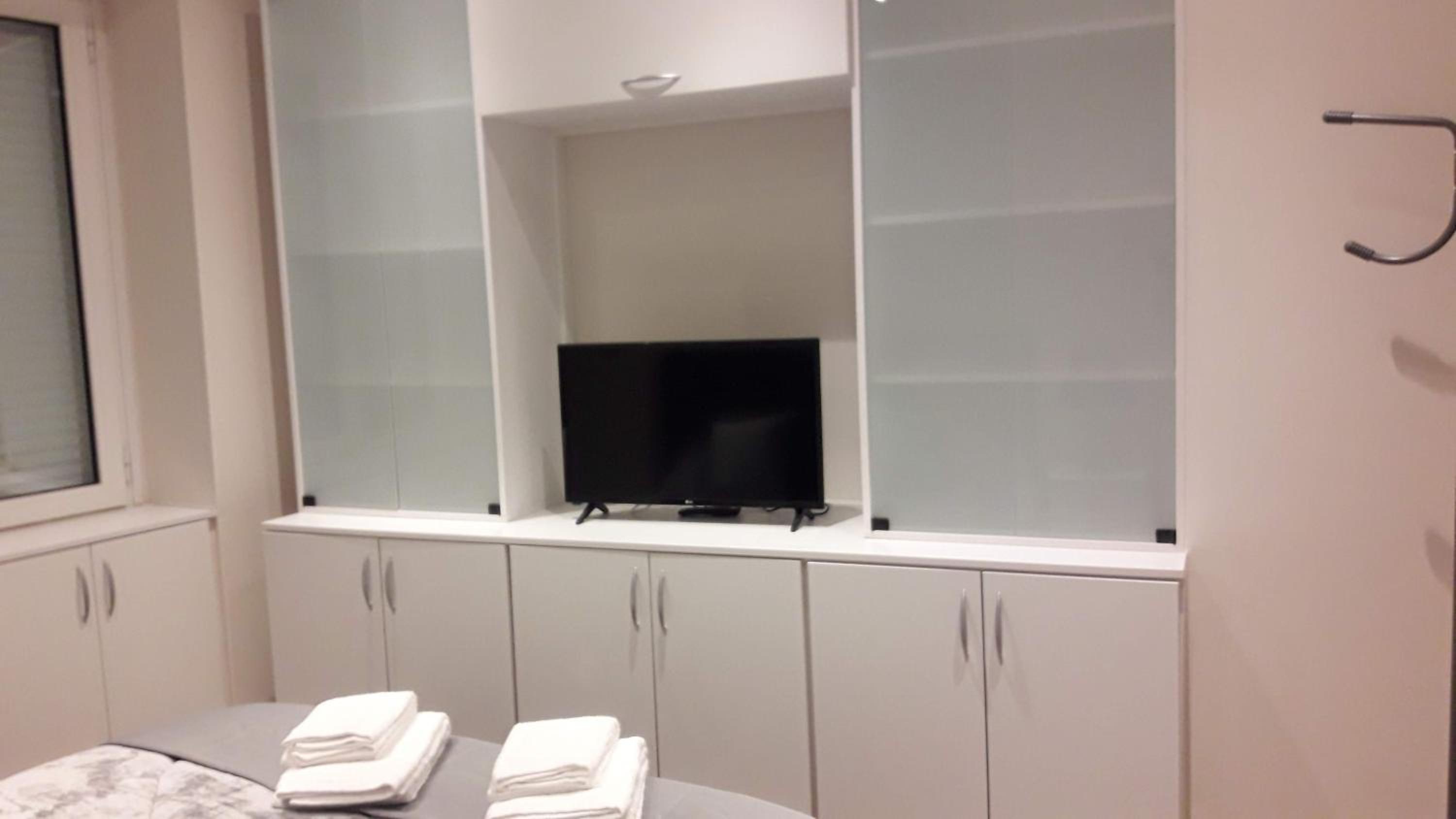 Acropolis-view brand new modern apartment at Ermou