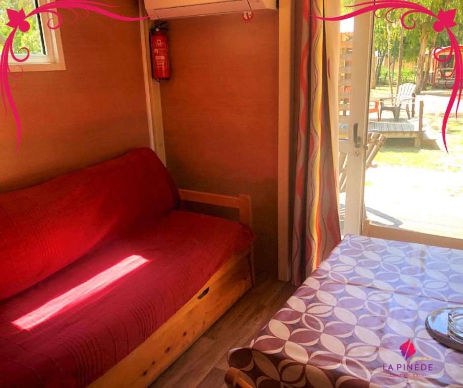 Camping La Pinède