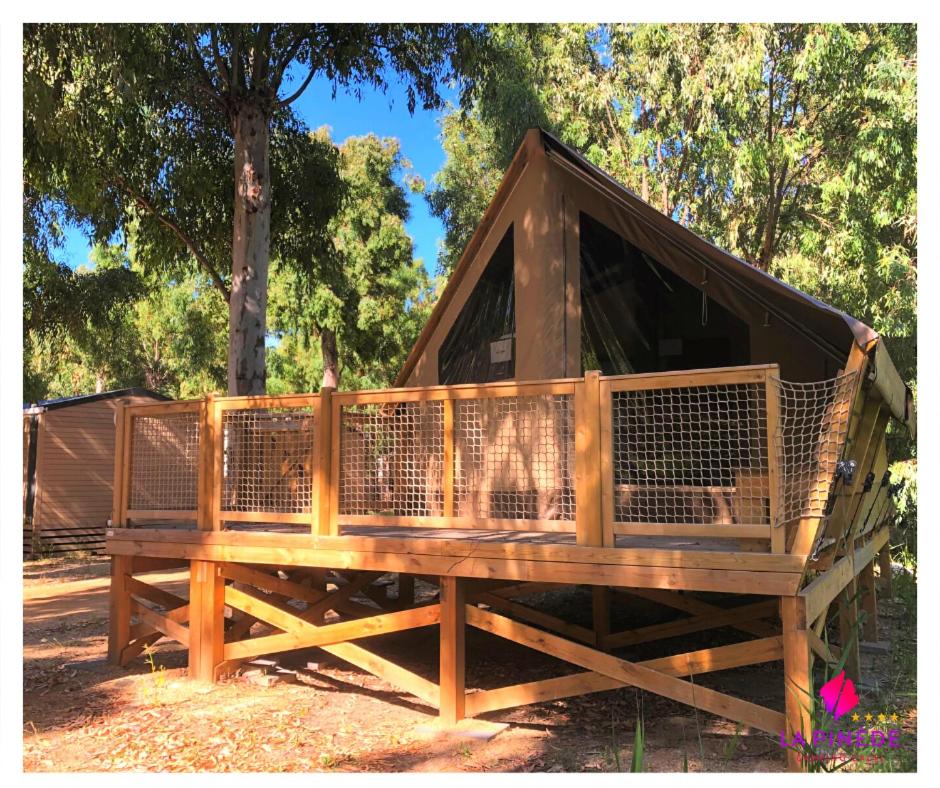 Camping La Pinède