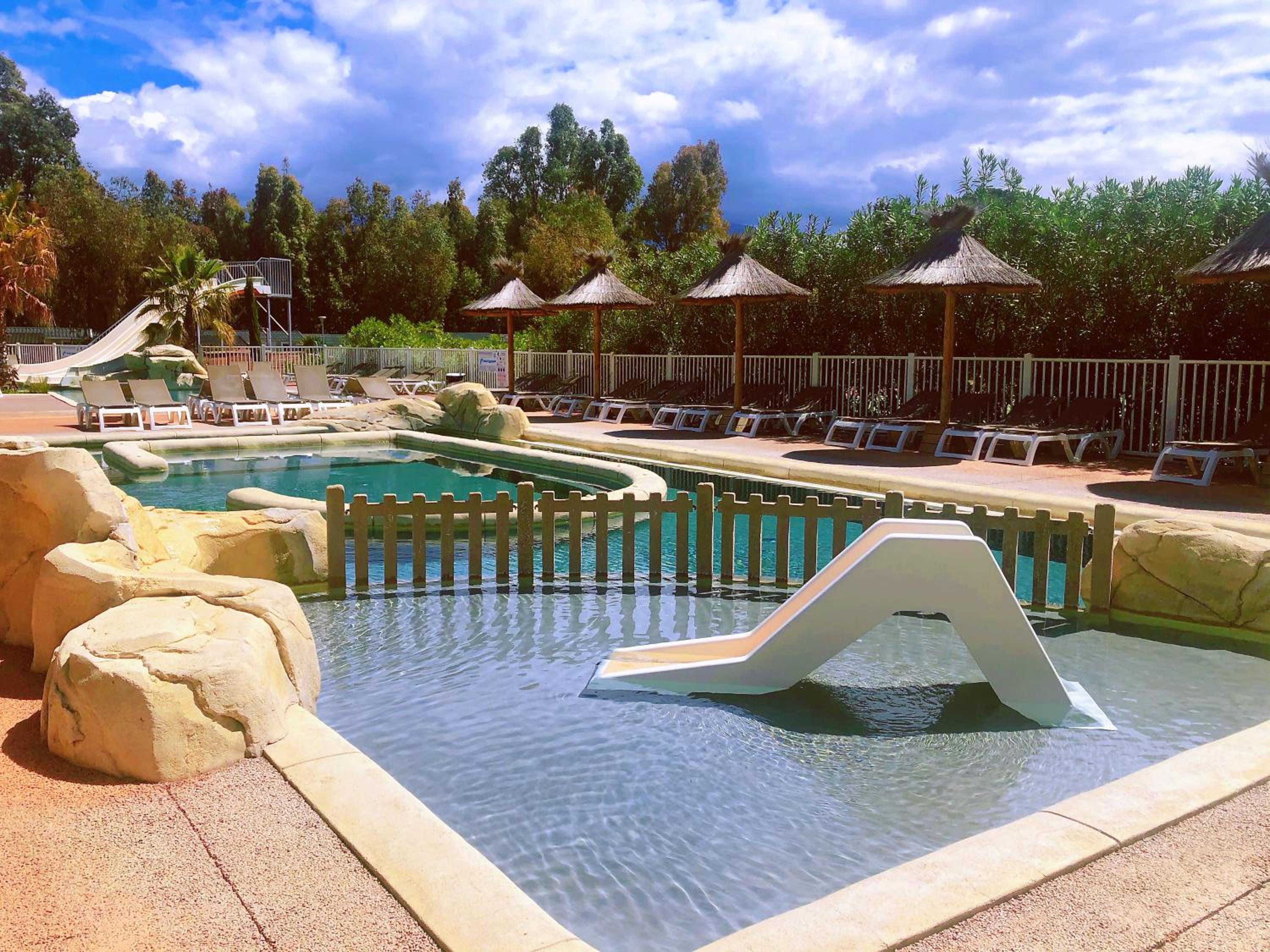 Camping La Pinède