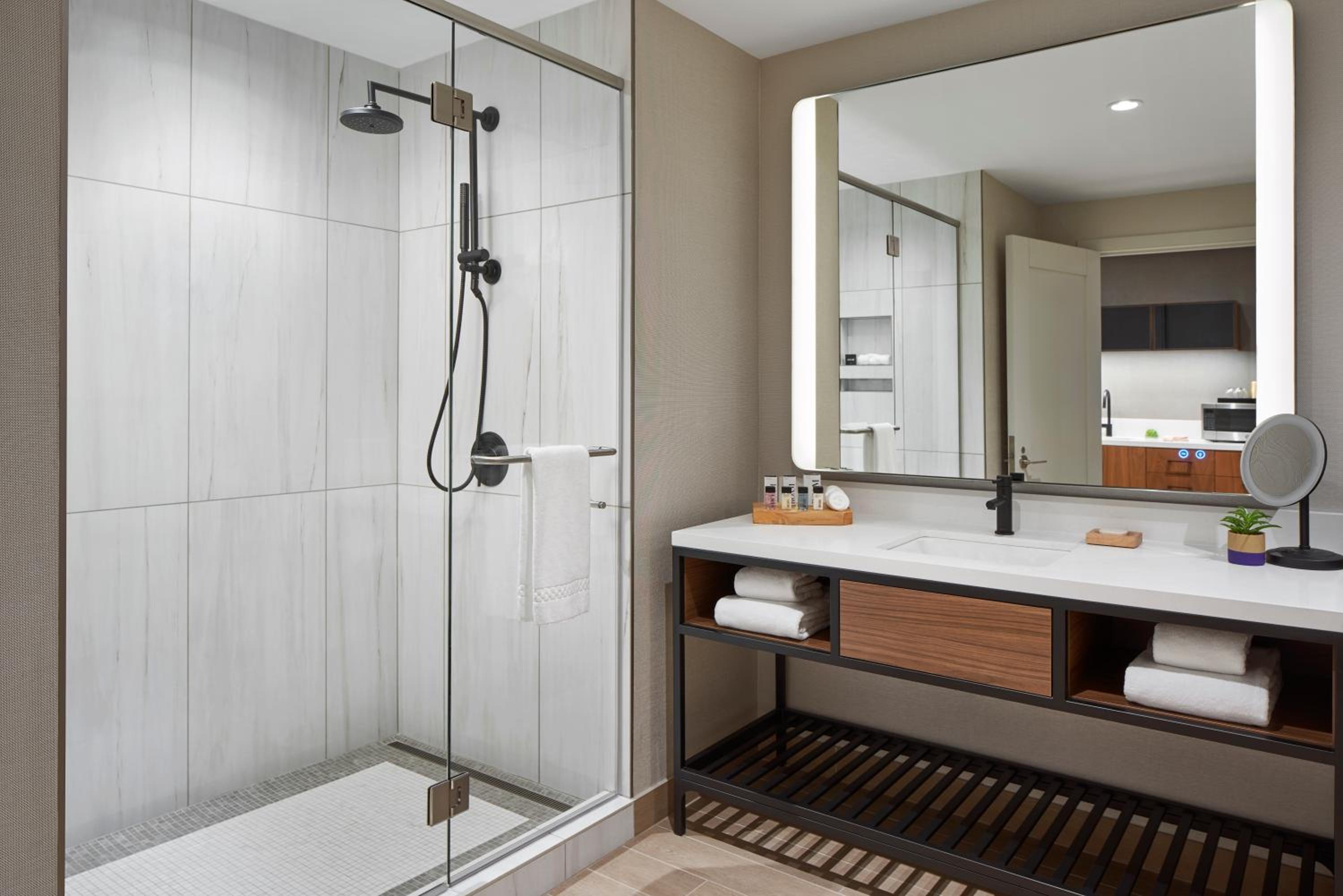 The Watermark Hotel - Property Image 18