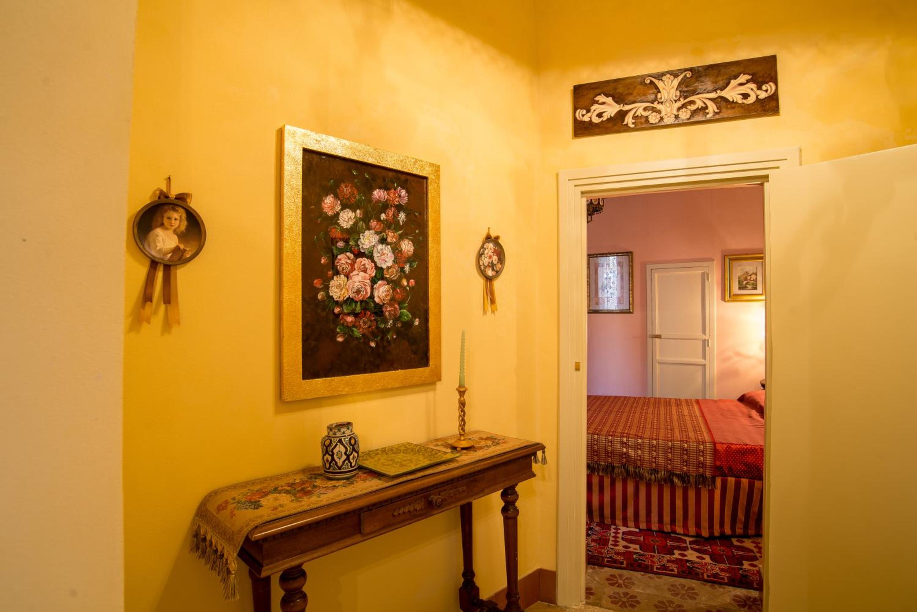 Roccamelia Historic Houses