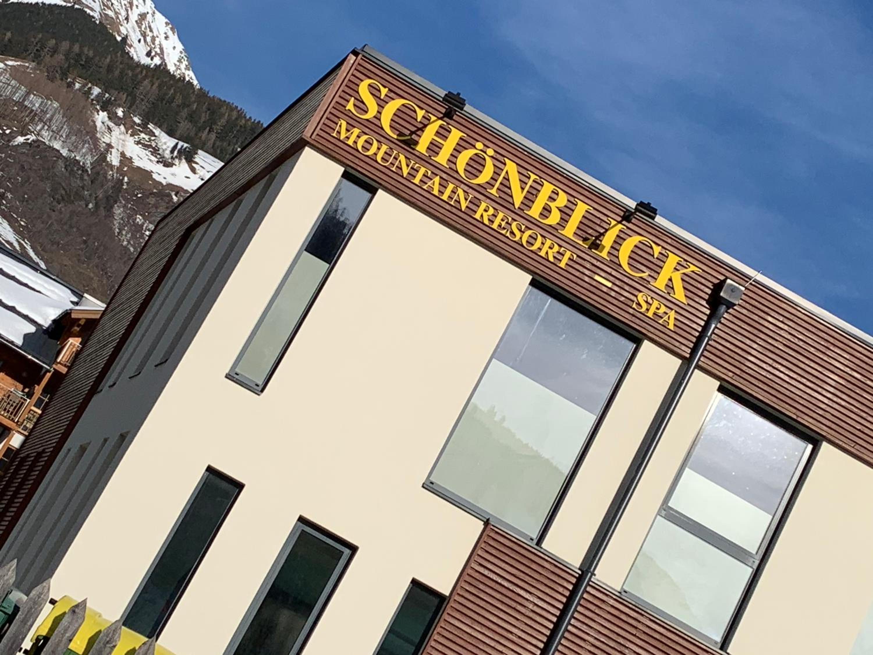 Schoenblick Mountain Resort - by SMR Rauris Apartments - Inc Spa close to Gondola