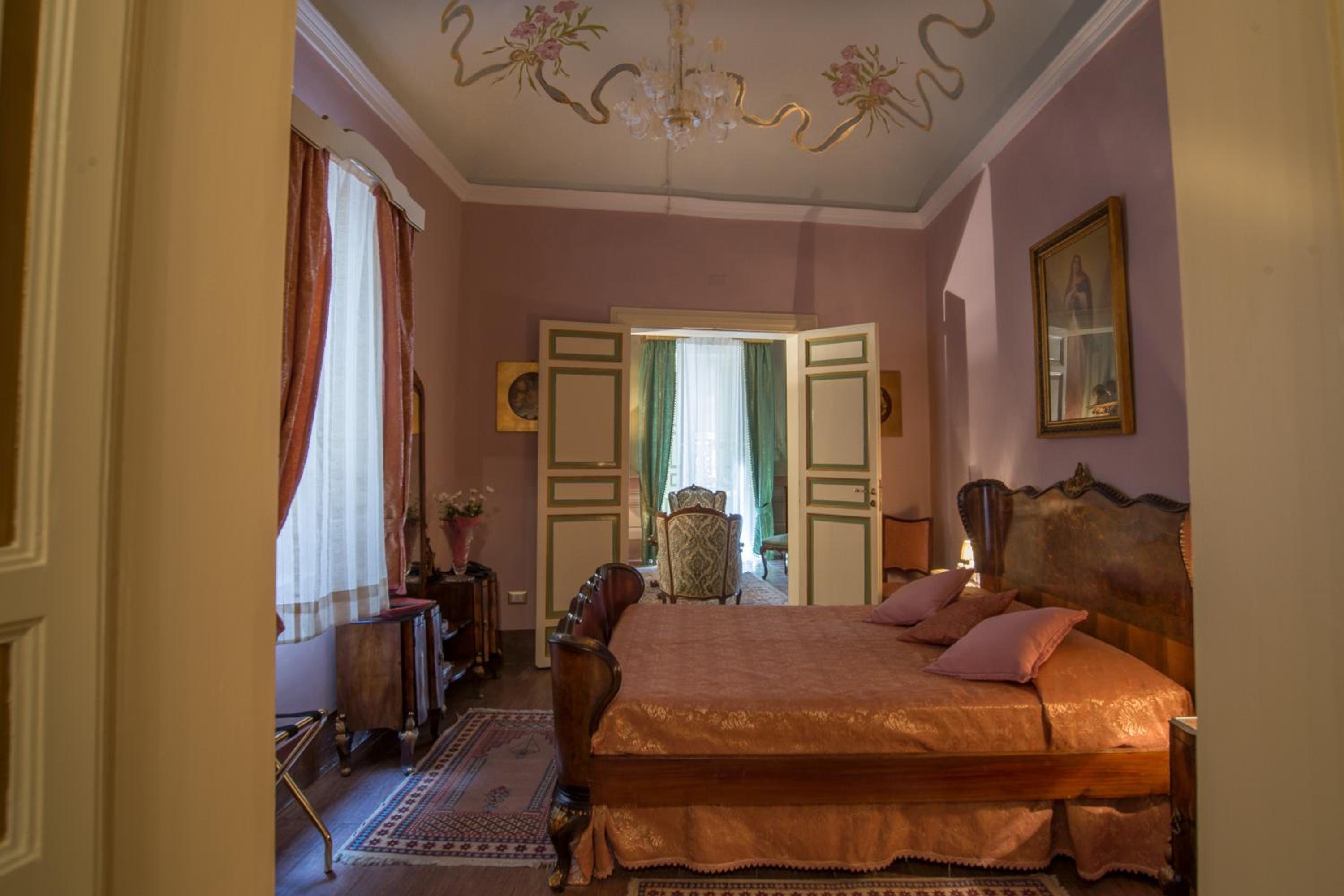 Roccamelia Historic Houses