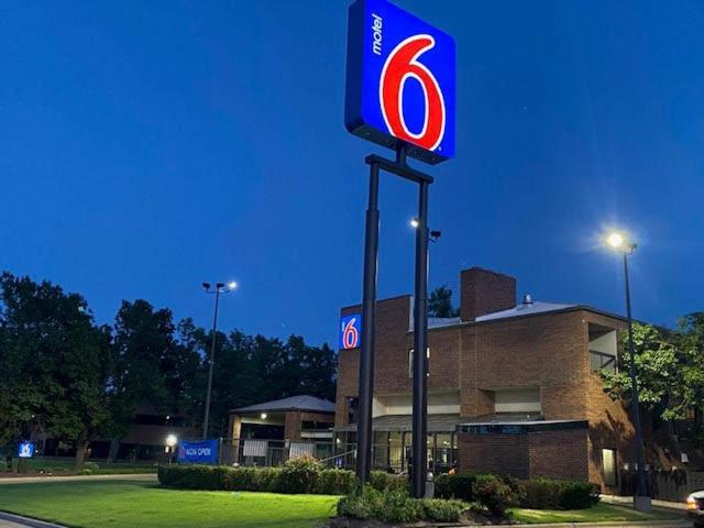 Oklahoma City Vacations - Motel 6 Oklahoma City OK Fairgrounds West - Property Image 43