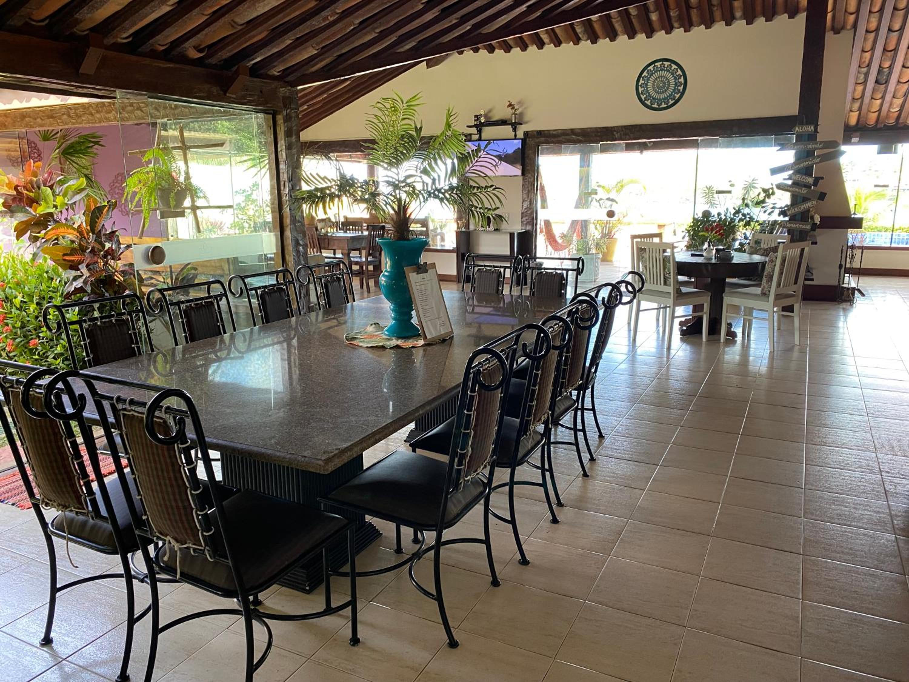 Búzios Prime: Vista Mar, 50m da Praia da Ferradura, 8 suites