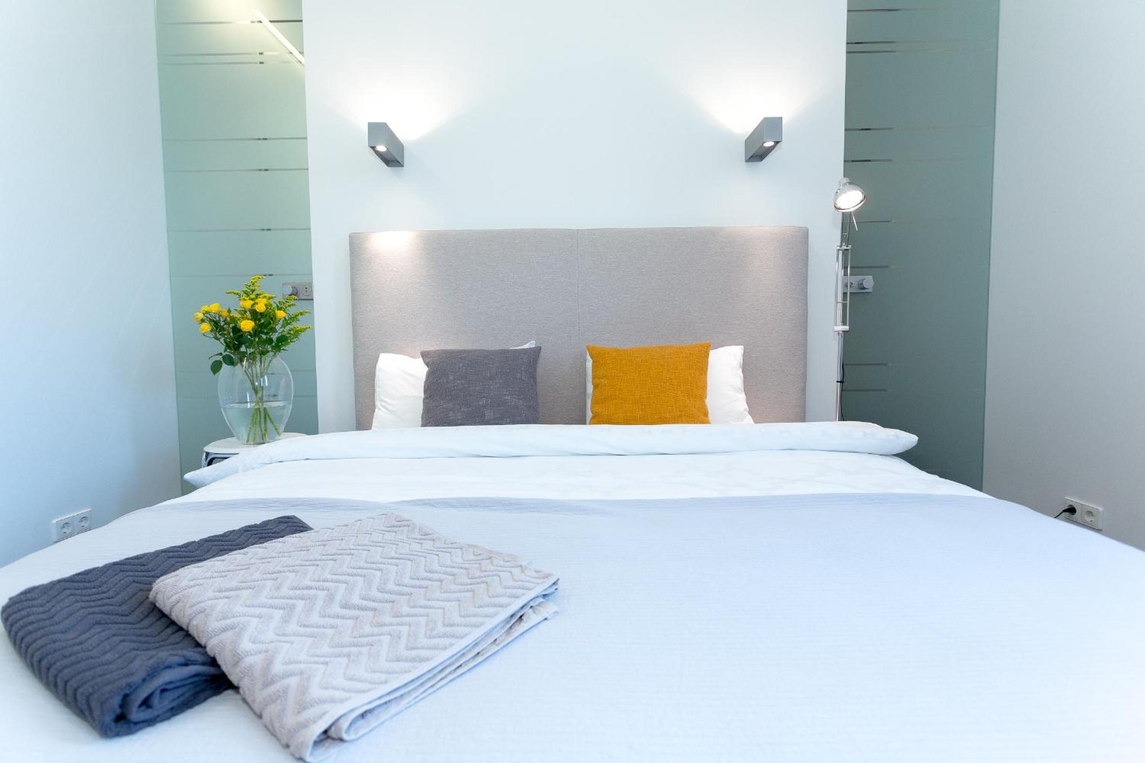 Vilnius Apartments & Suites - Gedimino avenue