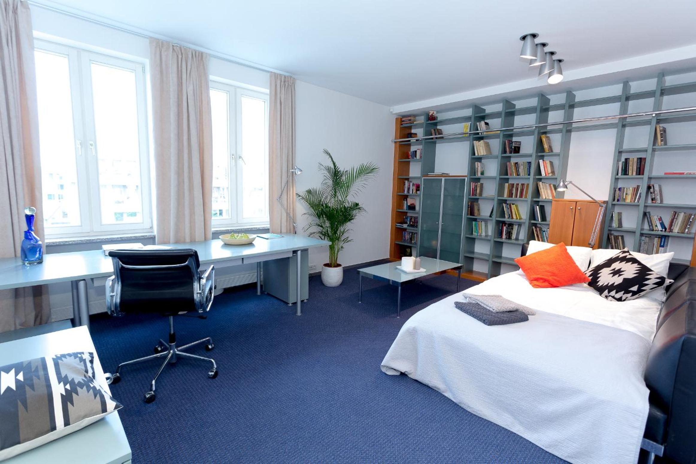 Vilnius Apartments & Suites - Gedimino avenue