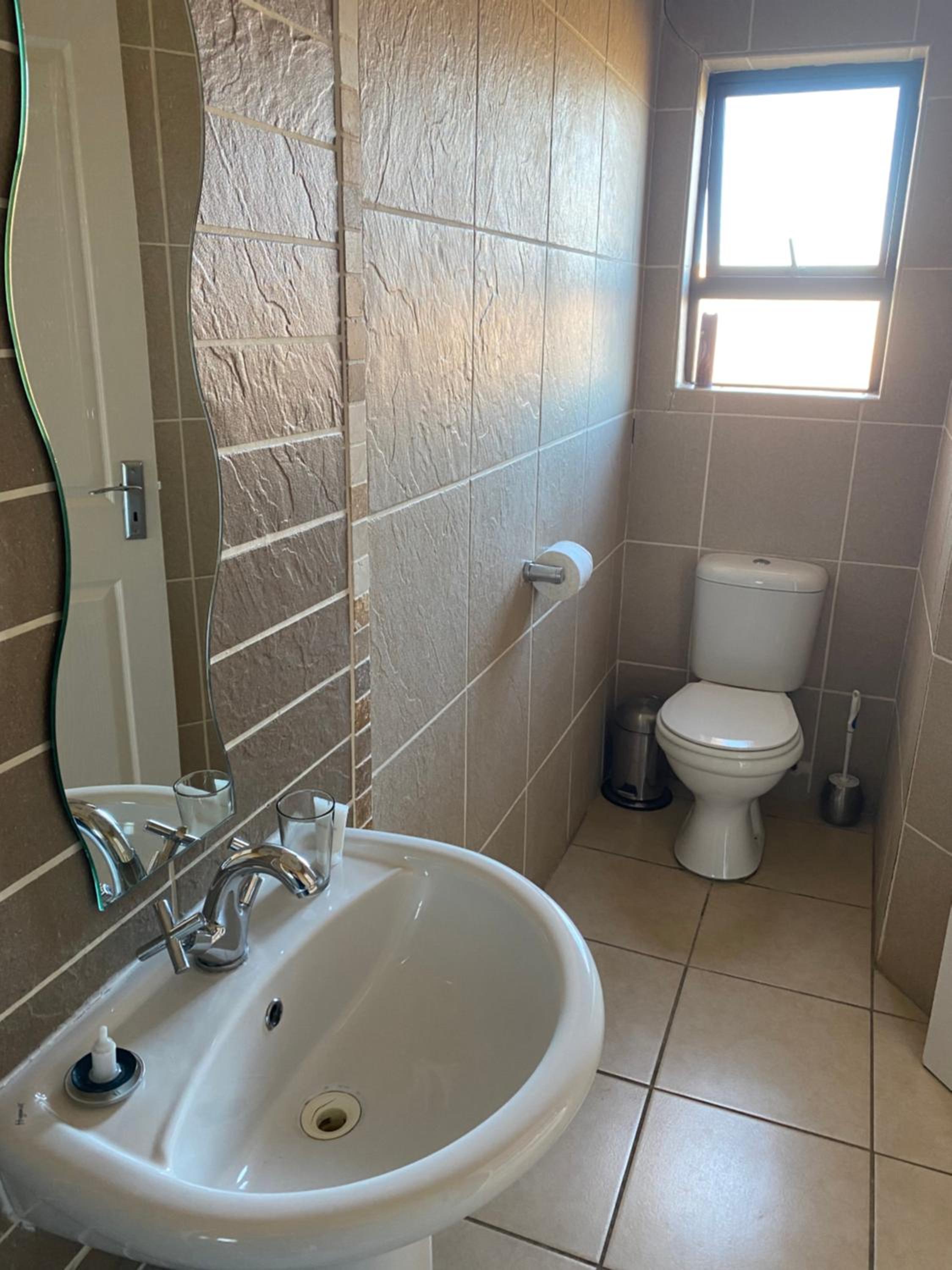 Nimza K Guesthouse