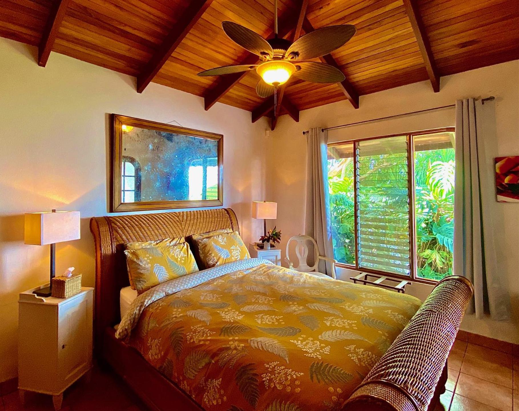 Magic Mountain Views Villa