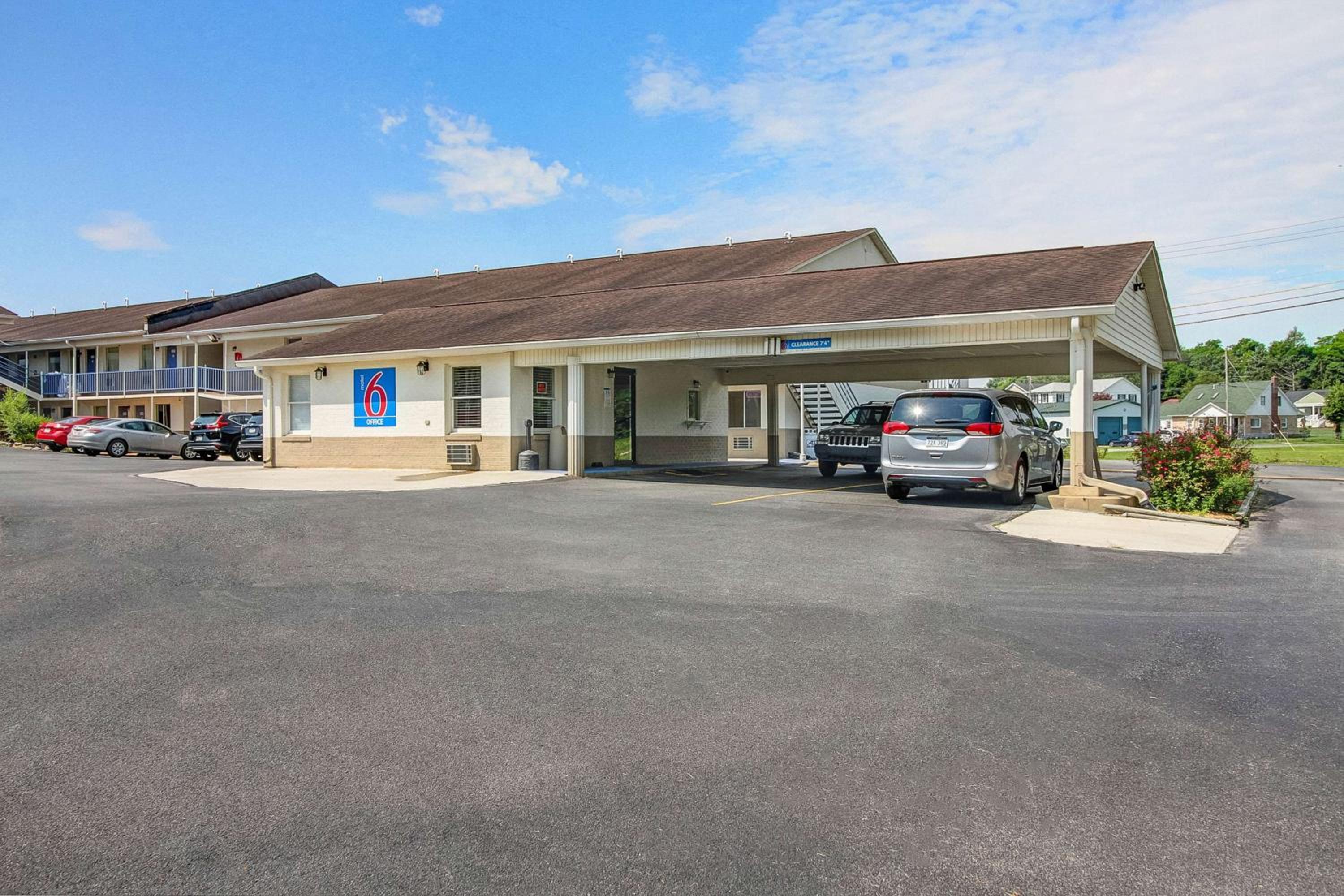 Motel 6-Charles Town, WV