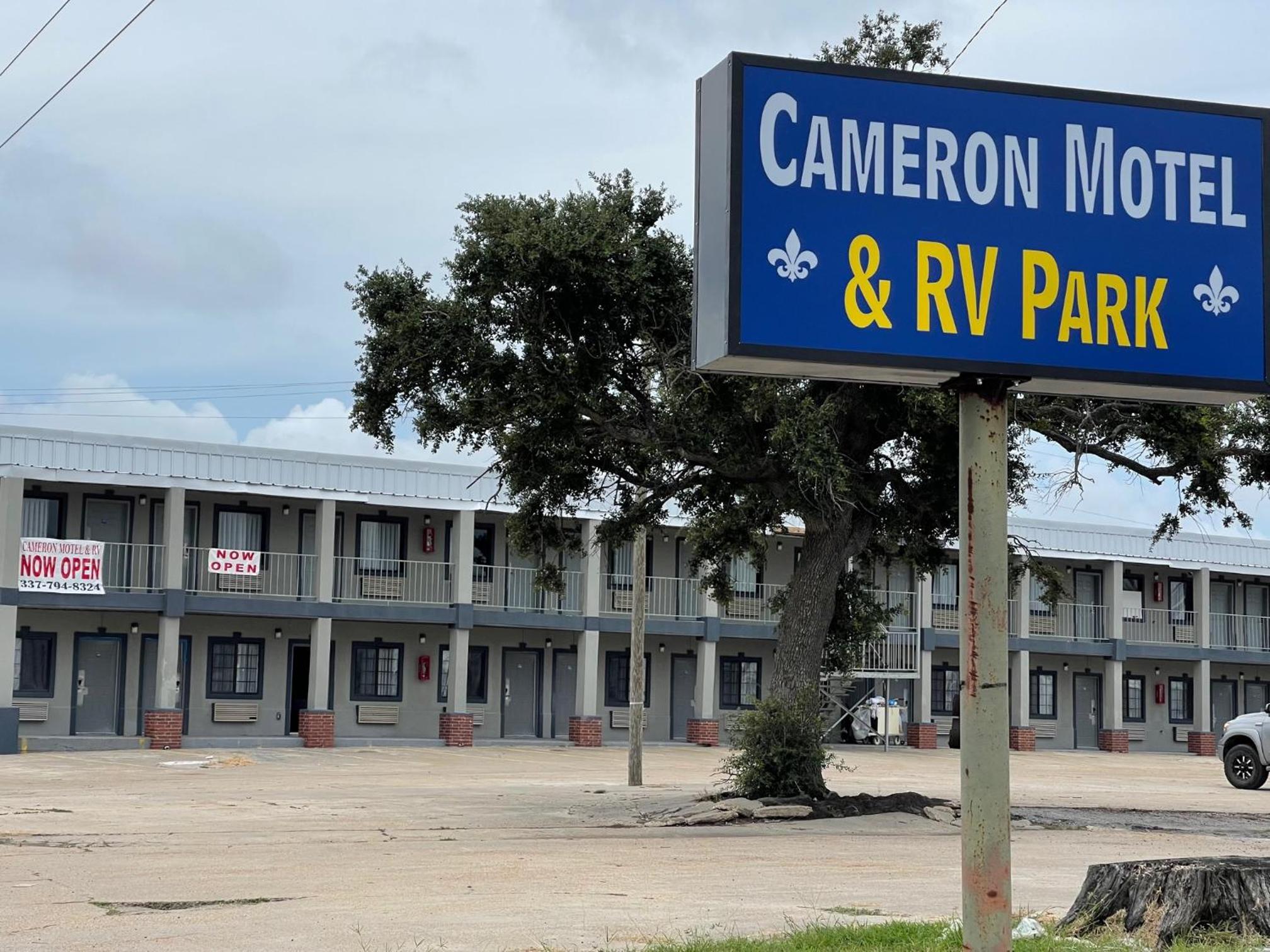 Cameron Motel view 4
