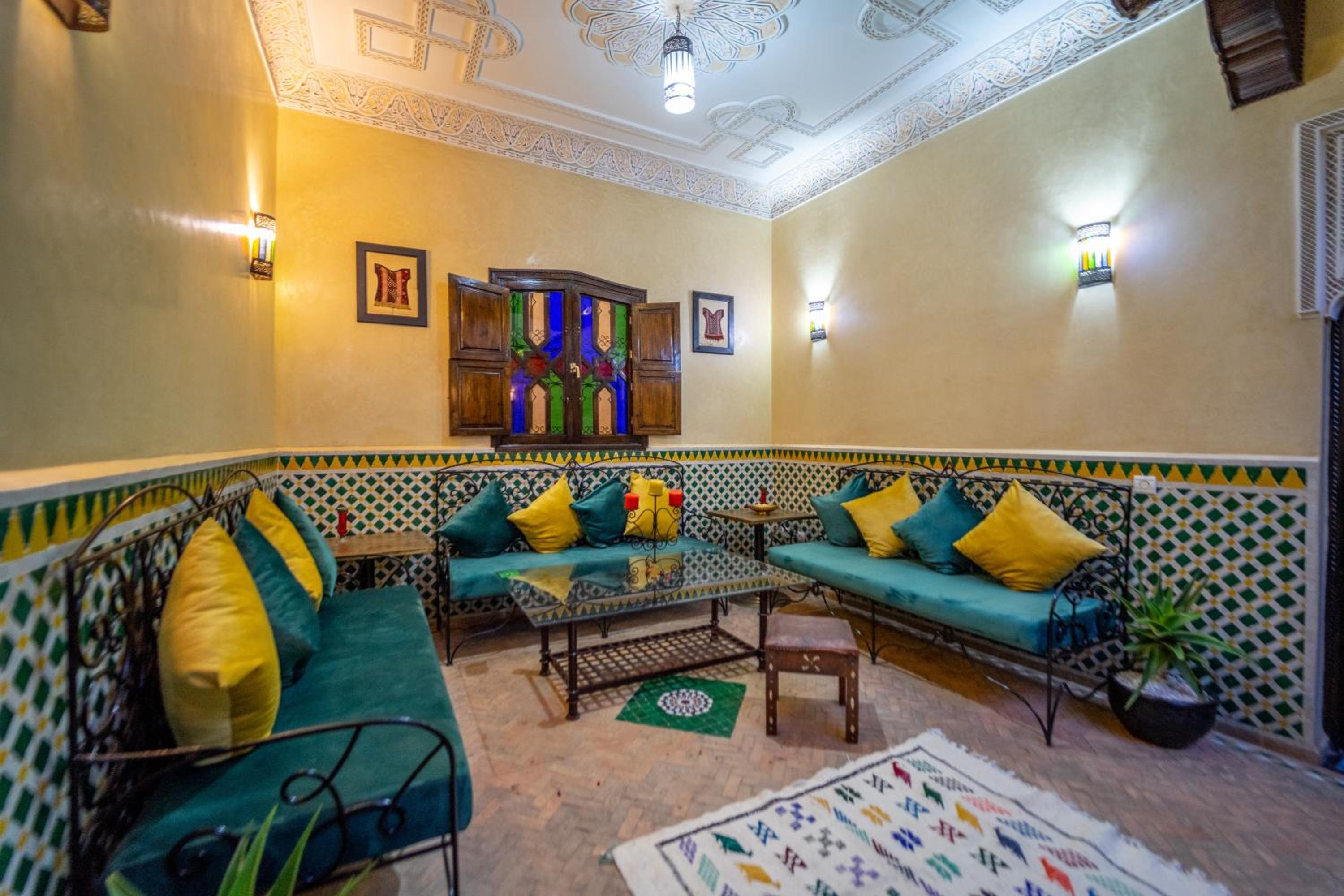 lounge