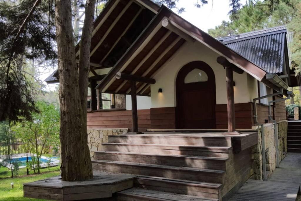 Carilo Hermosa cabaña en medio del bosque!!!