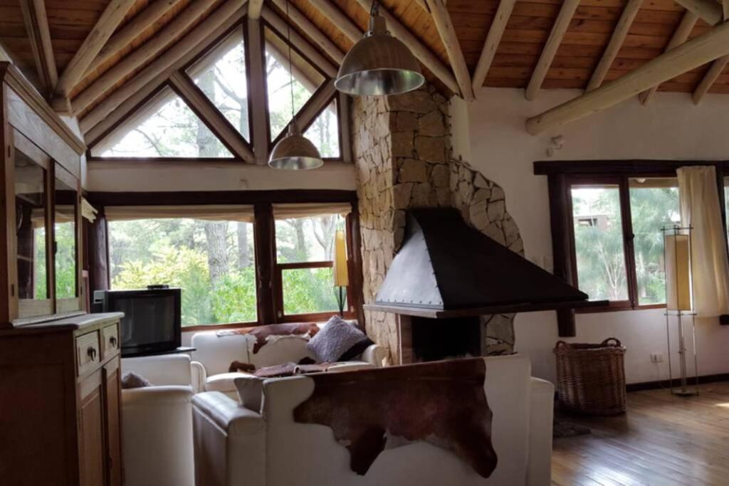 Carilo Hermosa cabaña en medio del bosque!!!