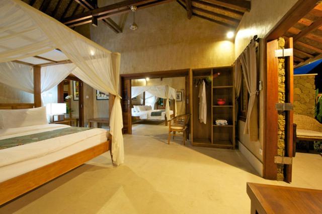 Three Monkeys Villas