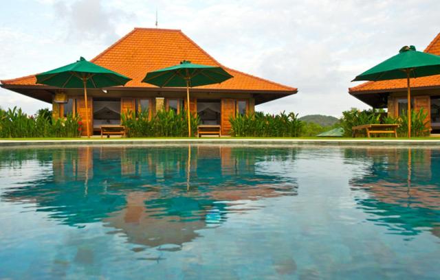 Three Monkeys Villas