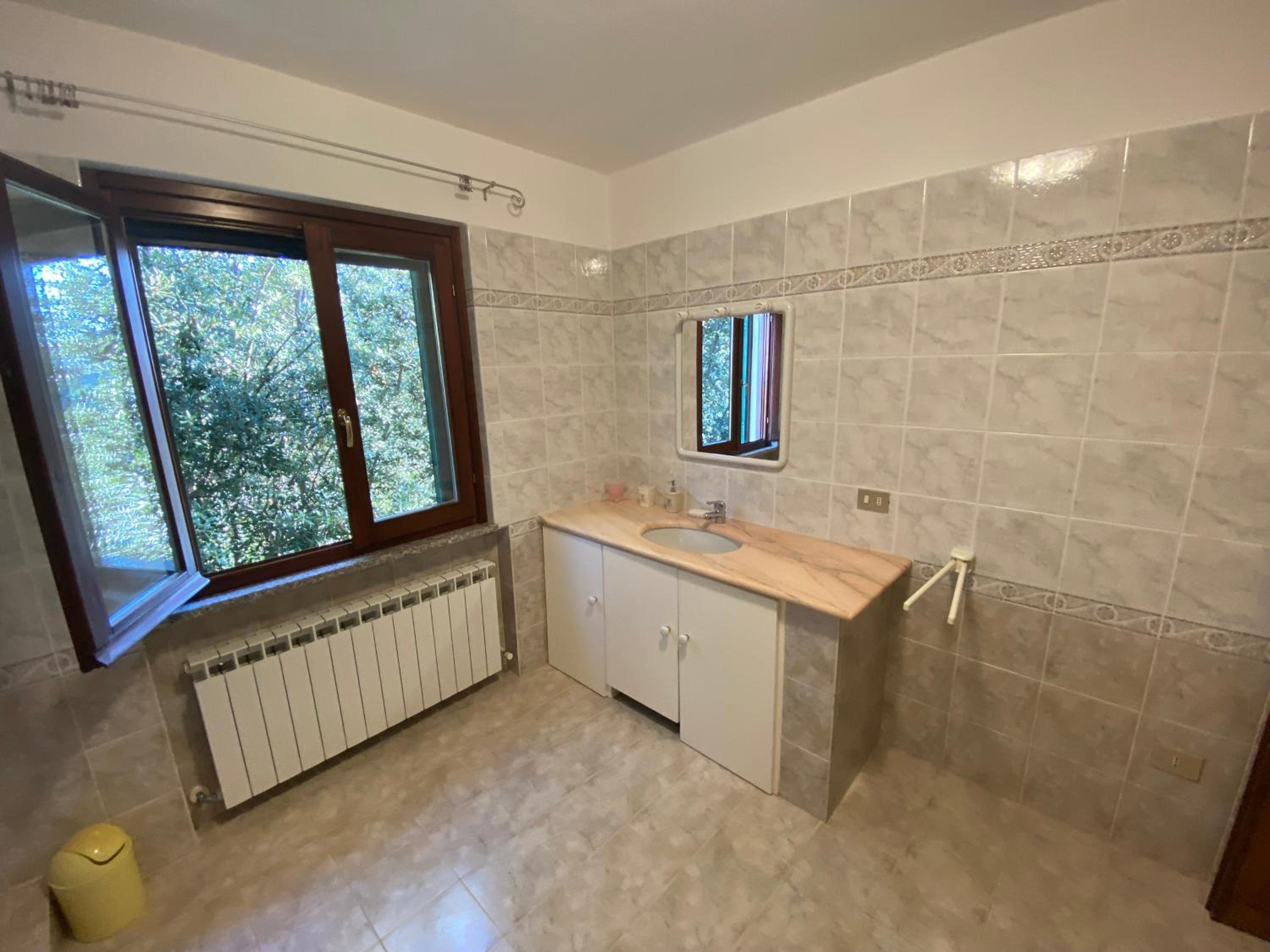Appartamenti Borgo San Pietro view 5