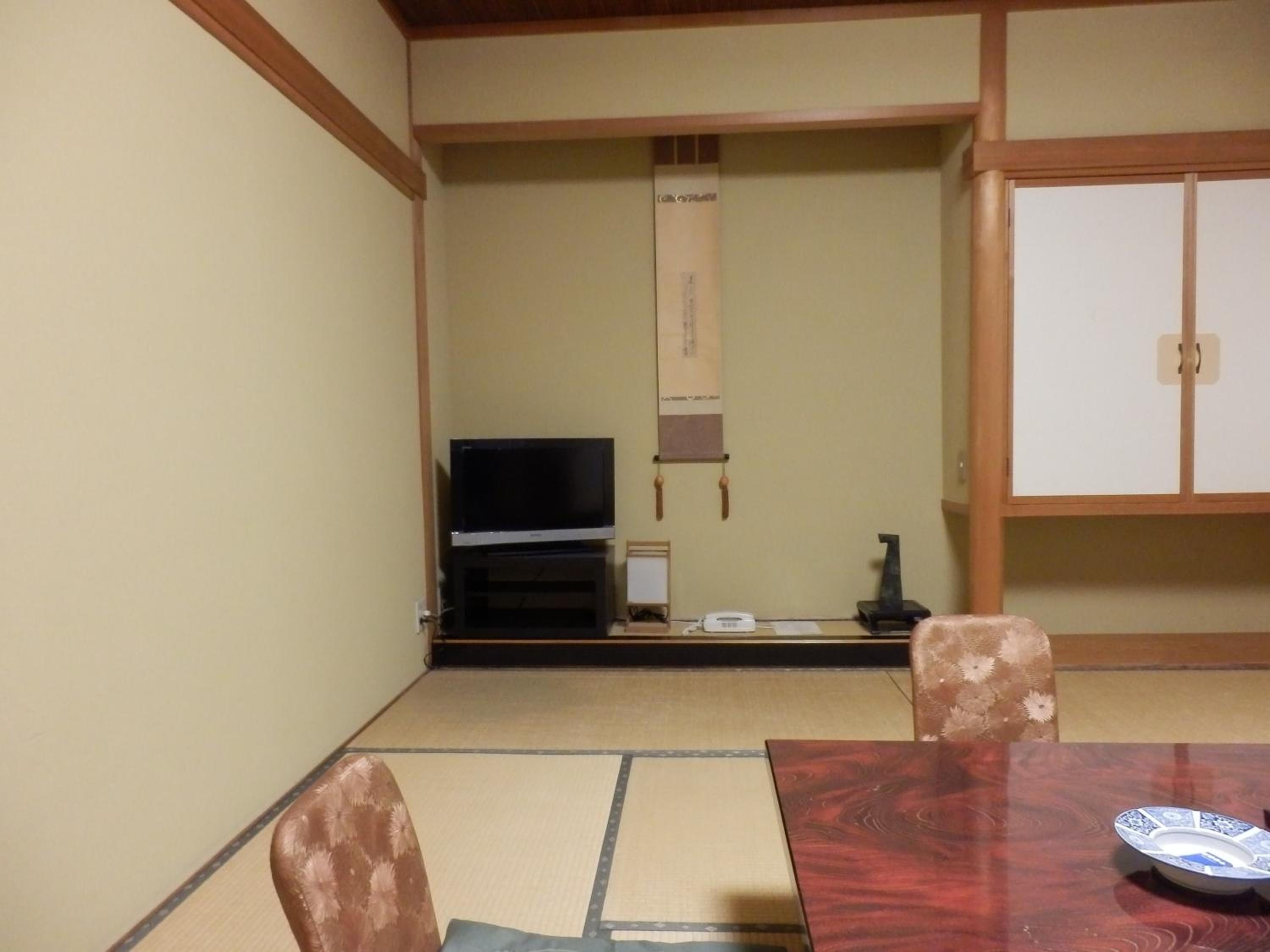 Nakayasu Ryokan