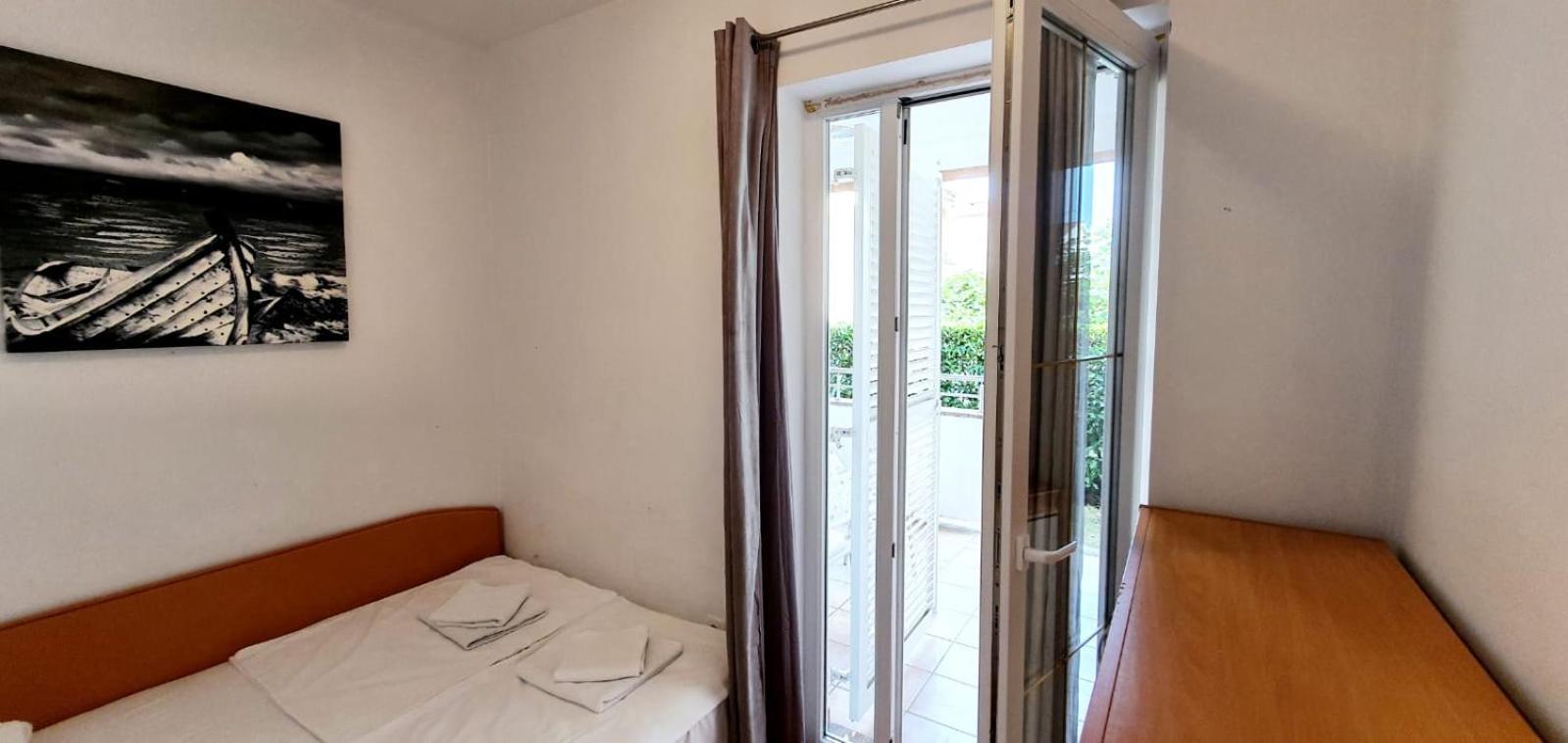 Apartment Conty with terrace and garden photo 3