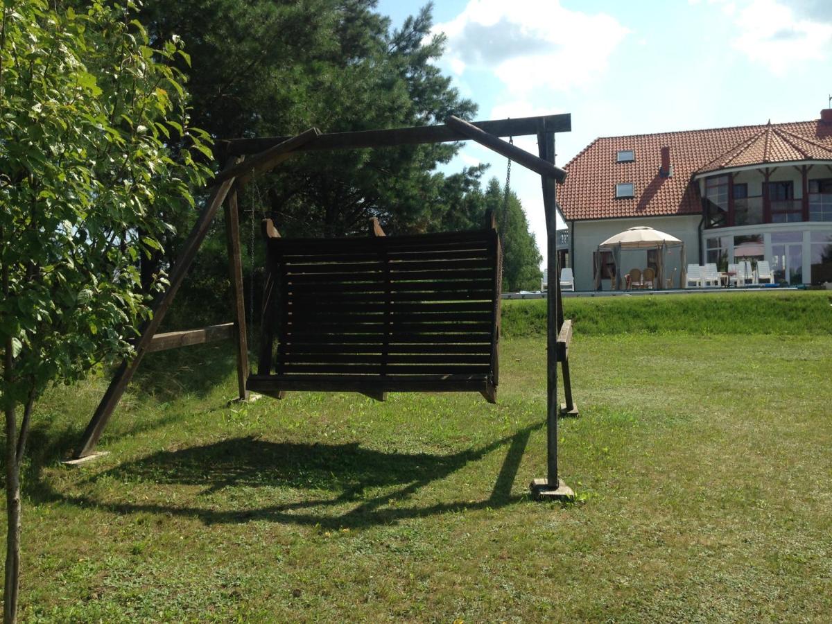 Willa Puńsk z basenem nad jeziorem