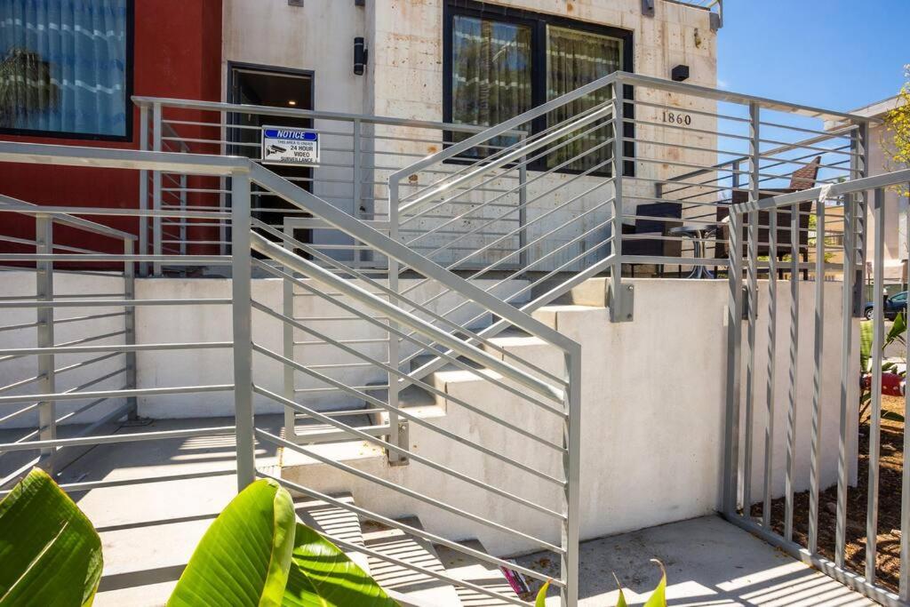 Spacious 500 sqft Studio with Balboa Park View view 2