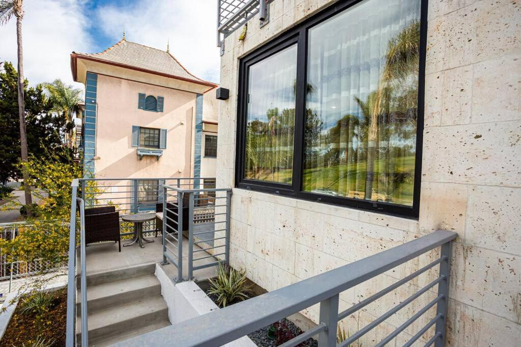 Luxurious One Bedroom Suite with Balboa Park View view 4