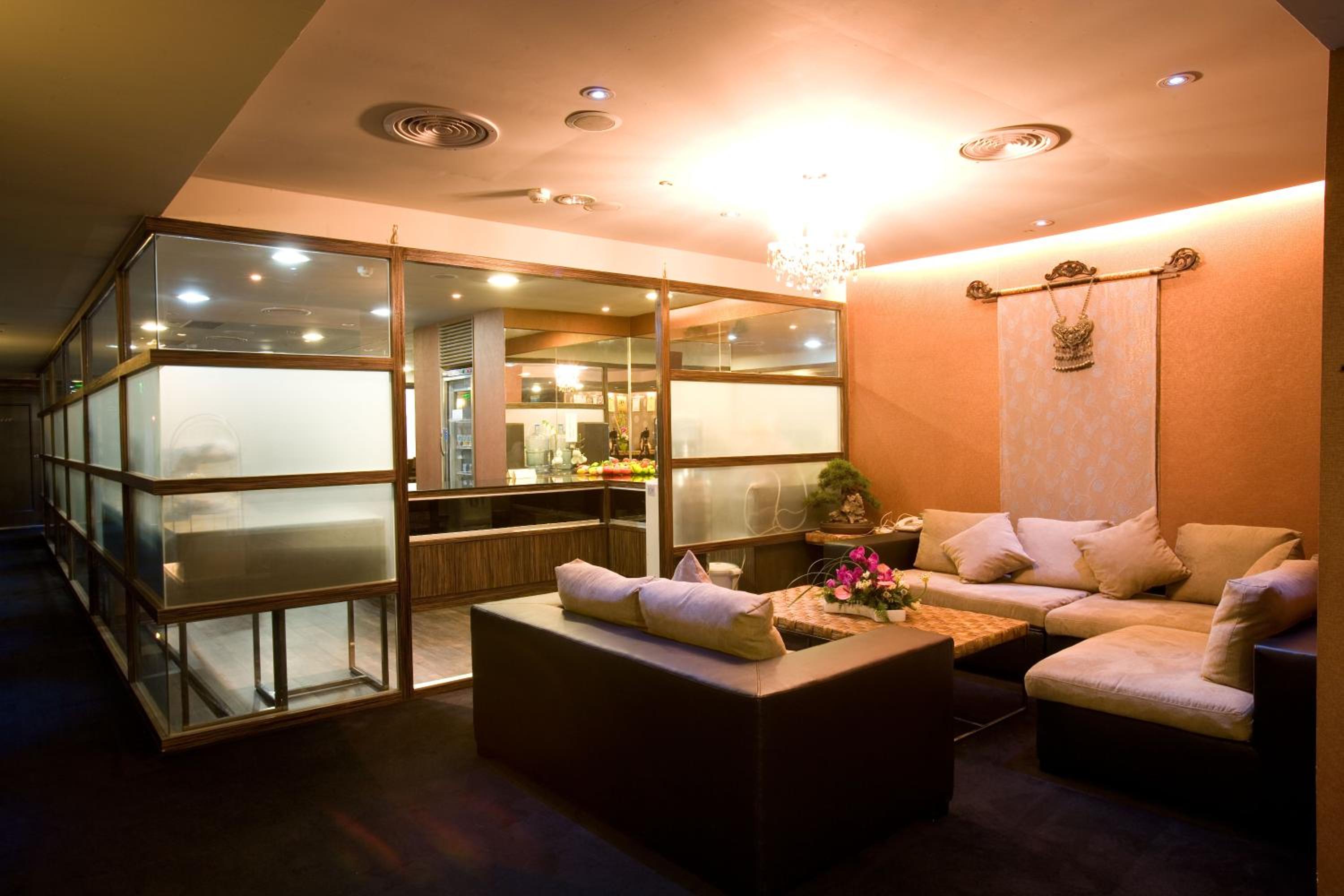 H.M.Hotel